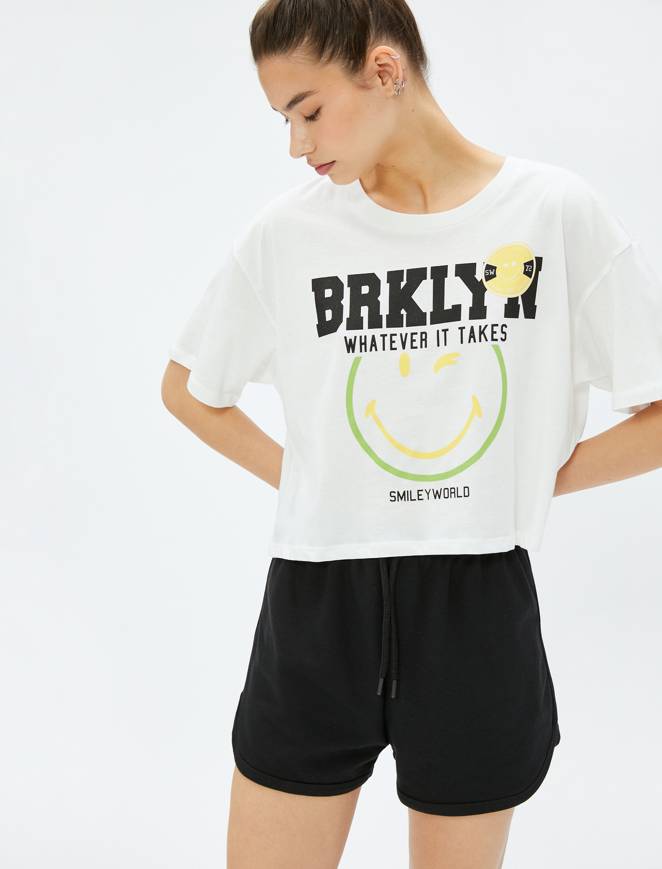   Mini Şort Beli Bağcıklı Rahat Kesim