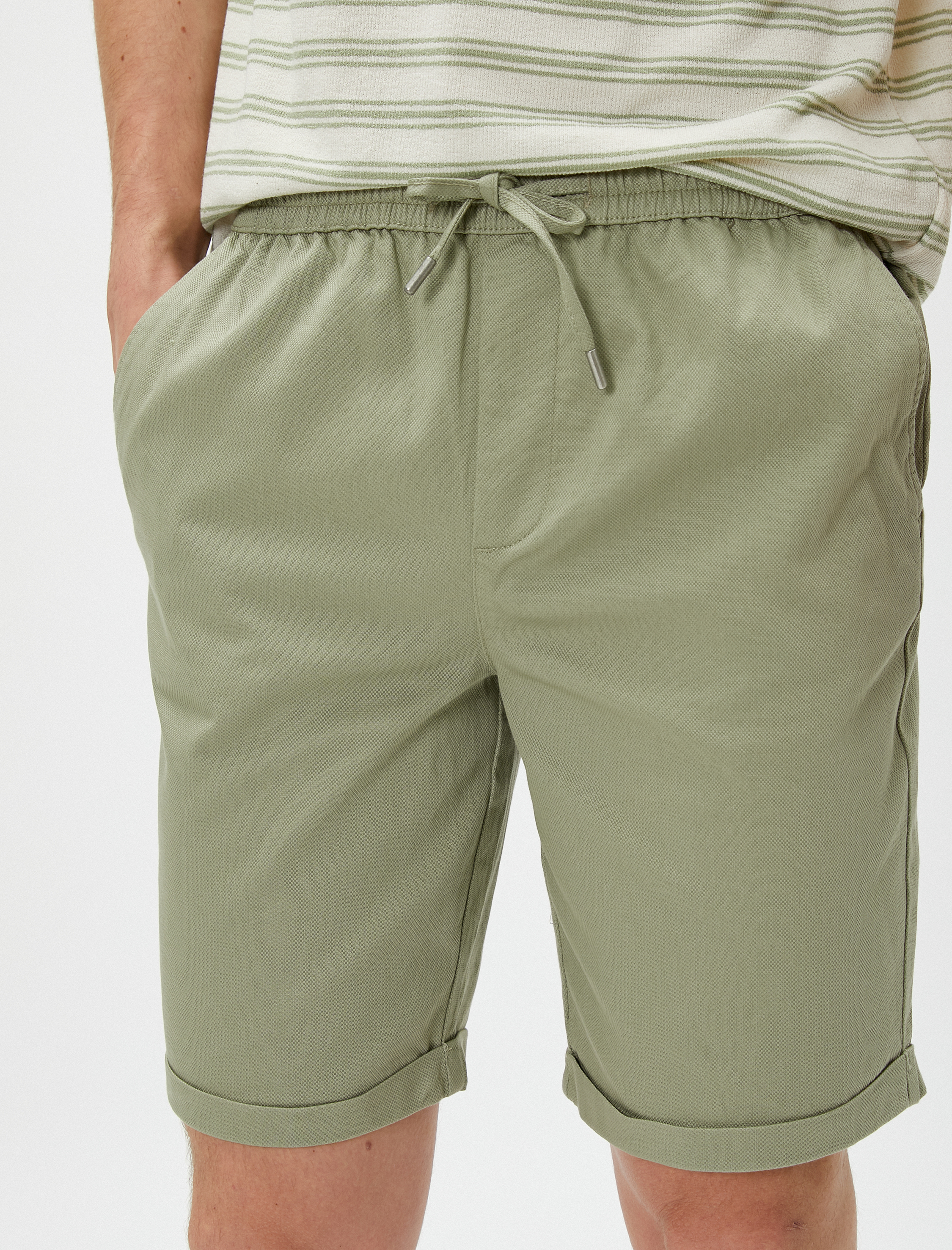   Basic Dokuma Şort Katlı Paça Beli Bağcıklı Cepli