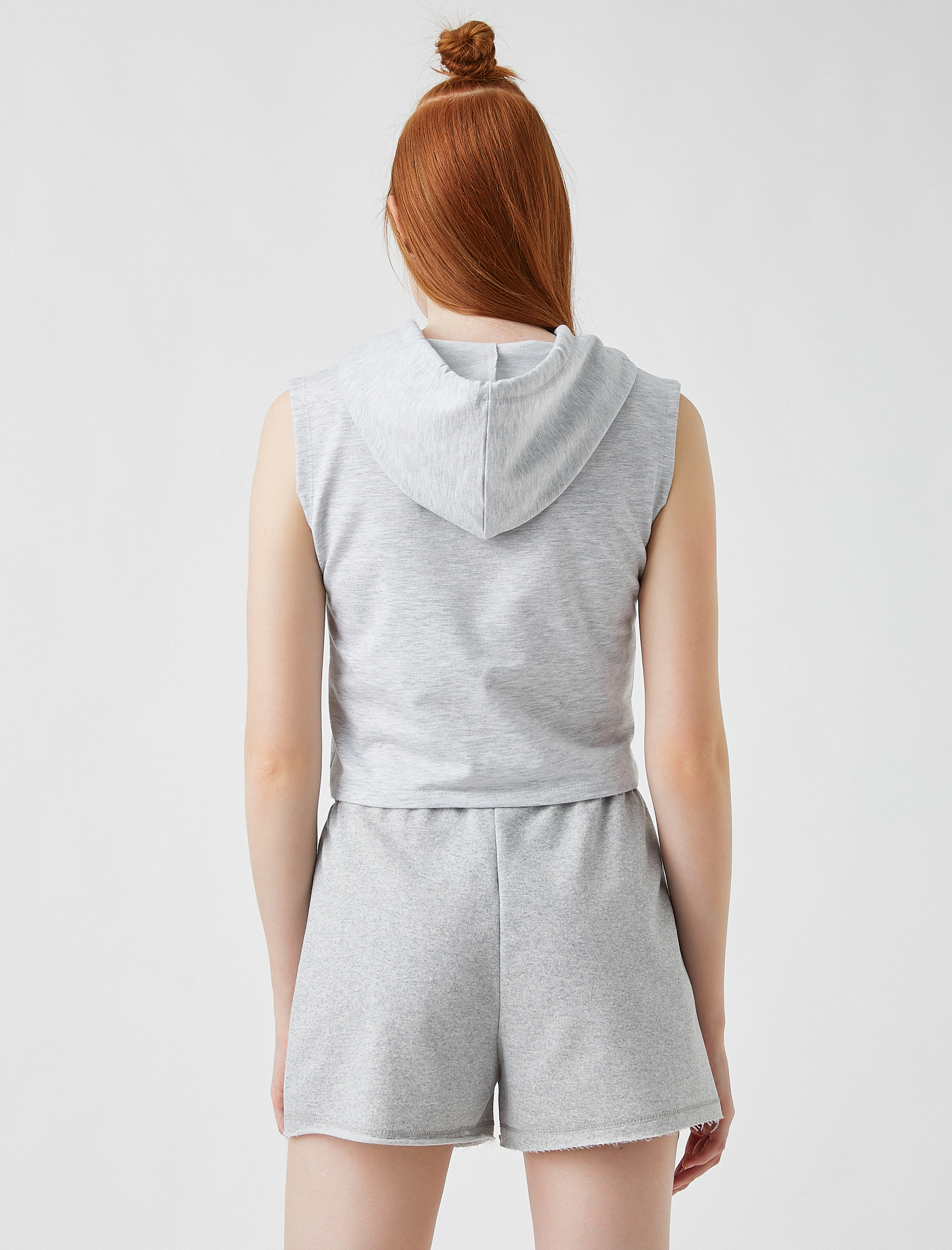   Kapüşonlu Baskılı Atlet