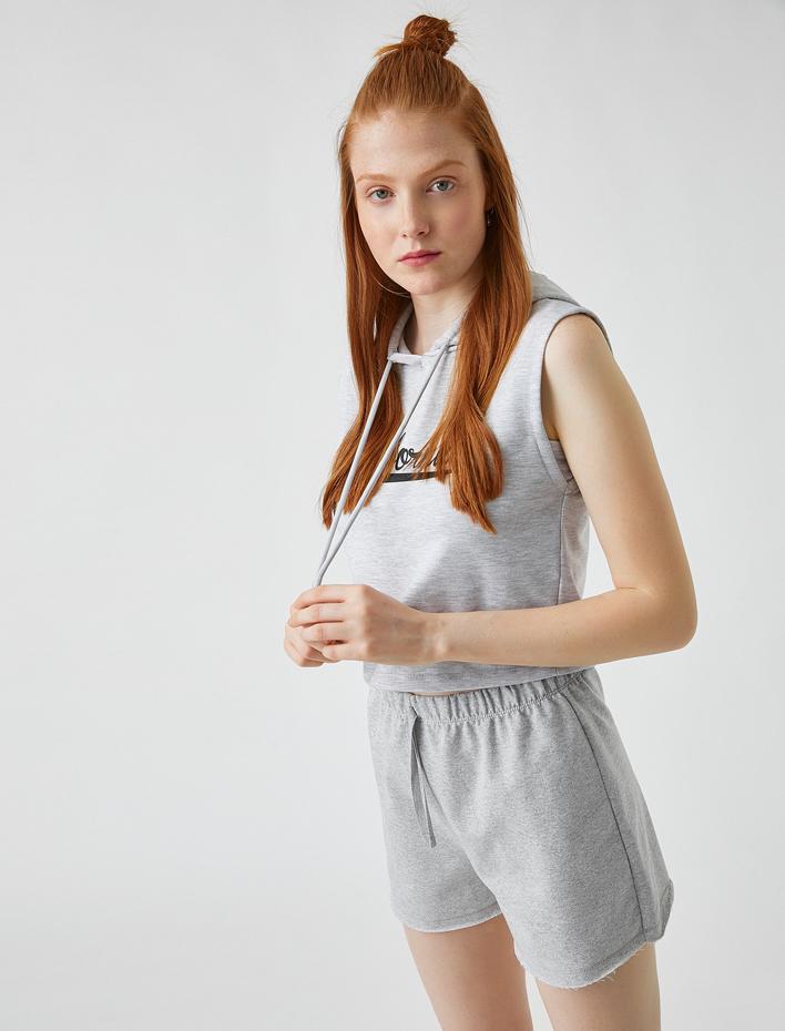  Kapüşonlu Baskılı Atlet