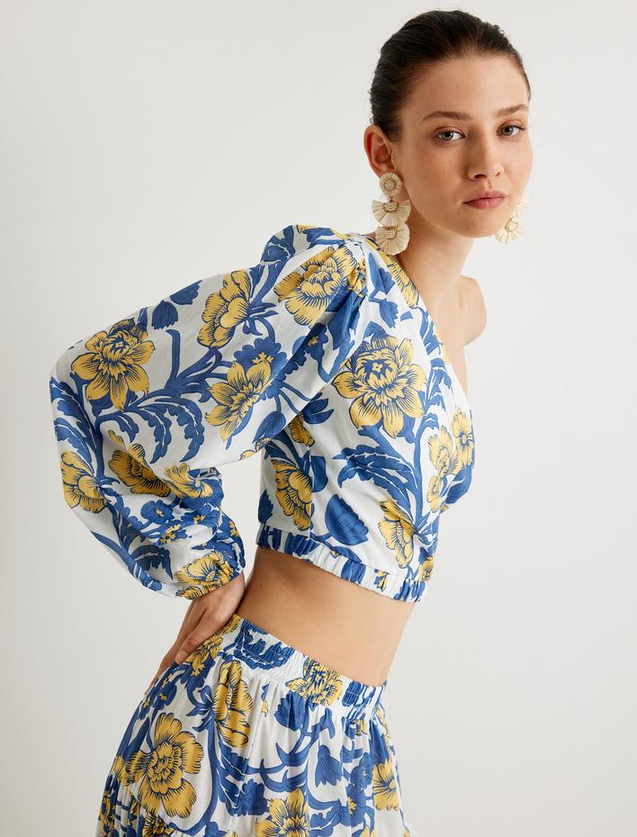  Koton X Melis Ağazat - Çiçekli Tek Omuz Crop Bluz Asimetrik Yaka Uzun Balon Kol Pamuklu