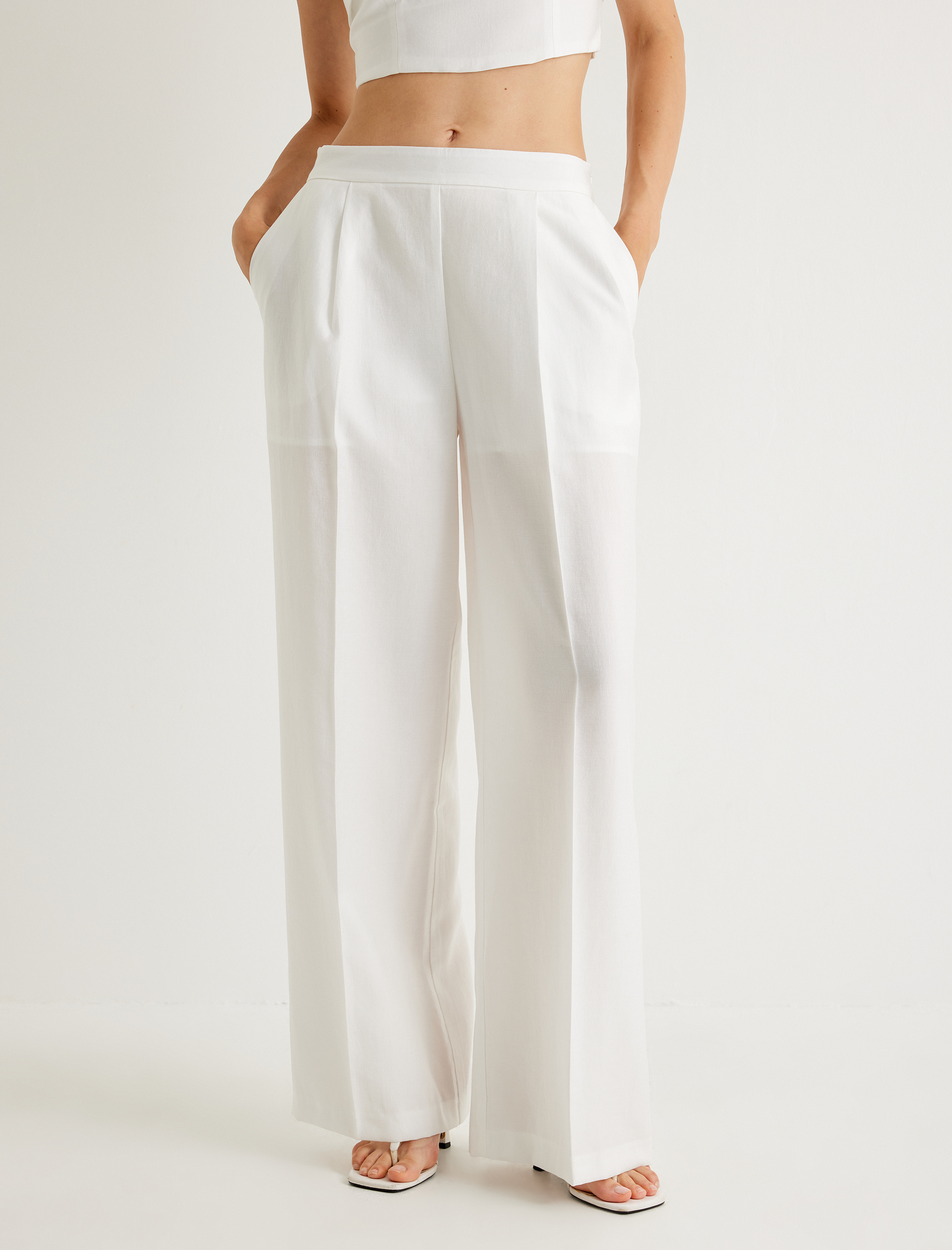   Koton X Melis Ağazat - Geniş Paça Pantolon Yarım Astarlı Pile Detaylı Cepli