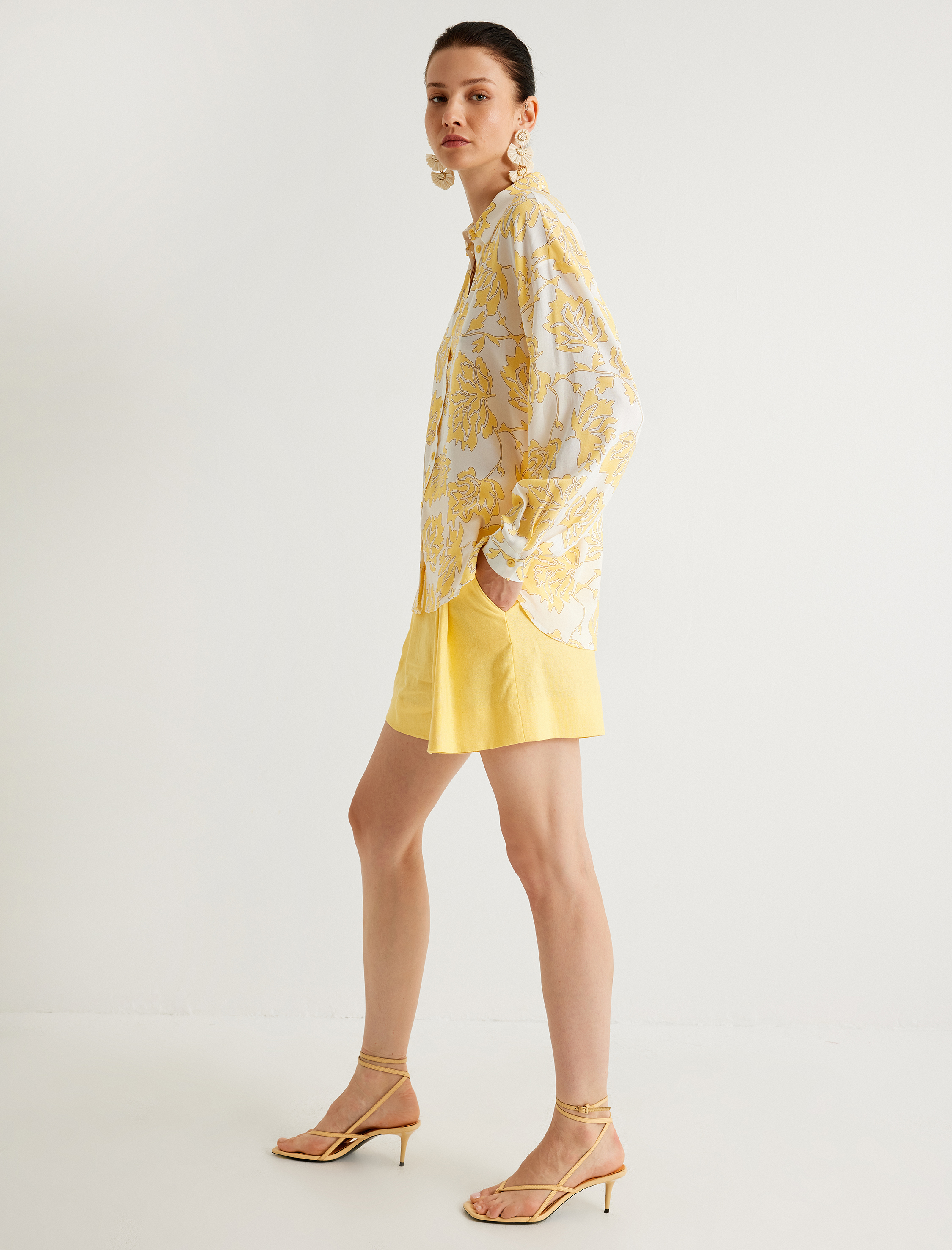   Koton X Melis Ağazat - Uzun Balon Kol Oversize Gömlek Çiçekli Viskon Kumaş