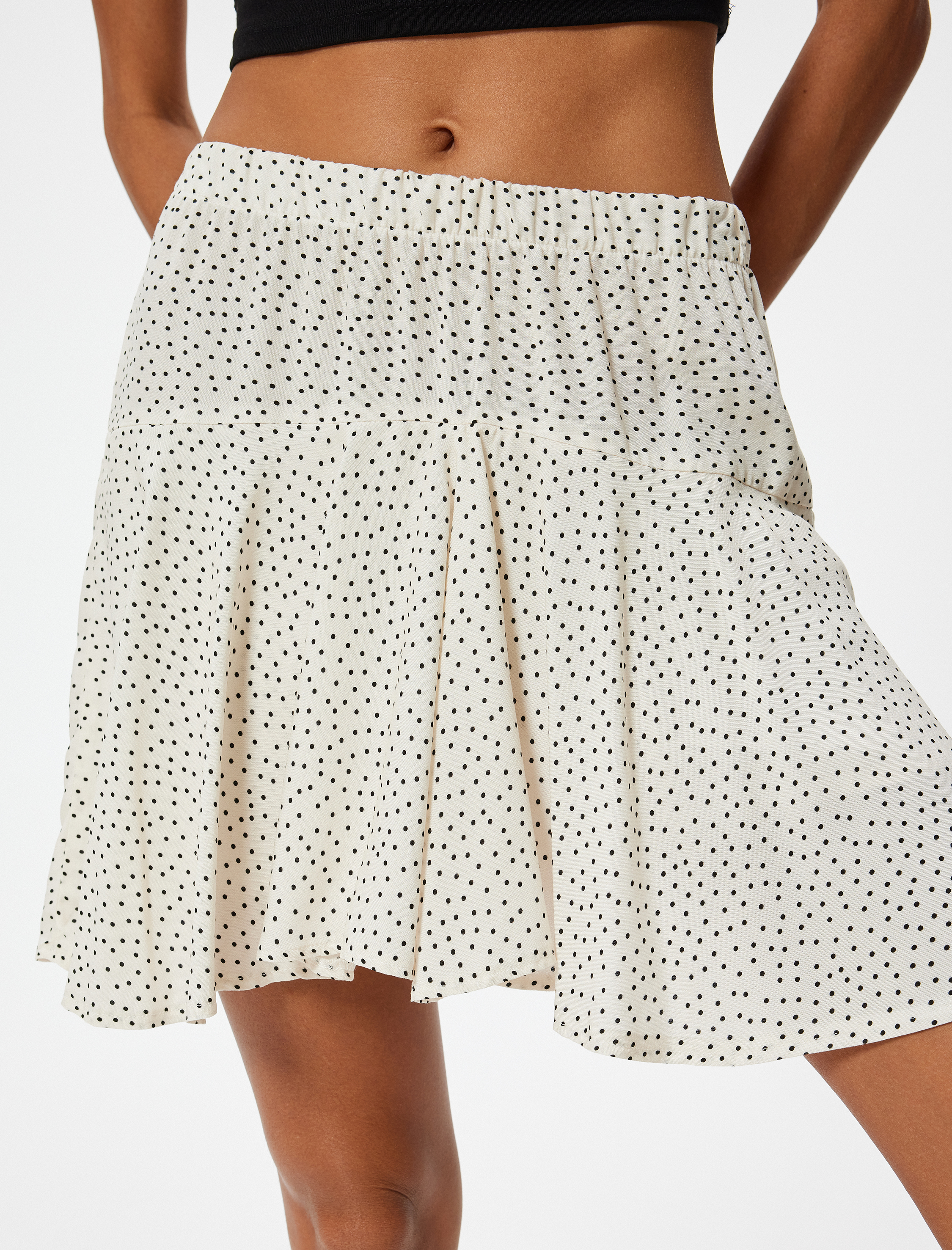   Şortlu Mini Etek Çiçekli Beli Lastikli Viskoz Kumaş