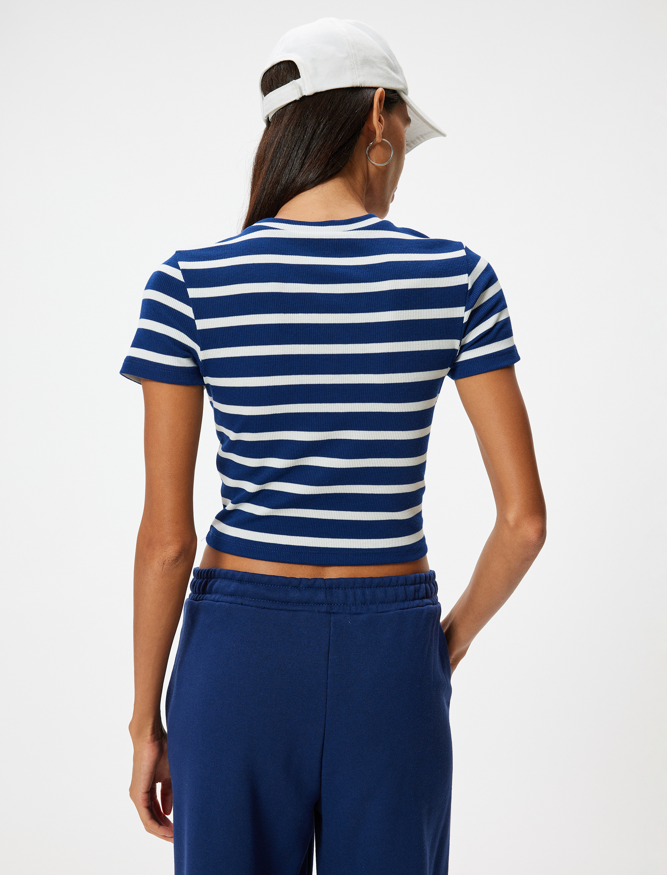   Basic Tişört Kısa Kollu Bisiklet Yaka Slim Fit