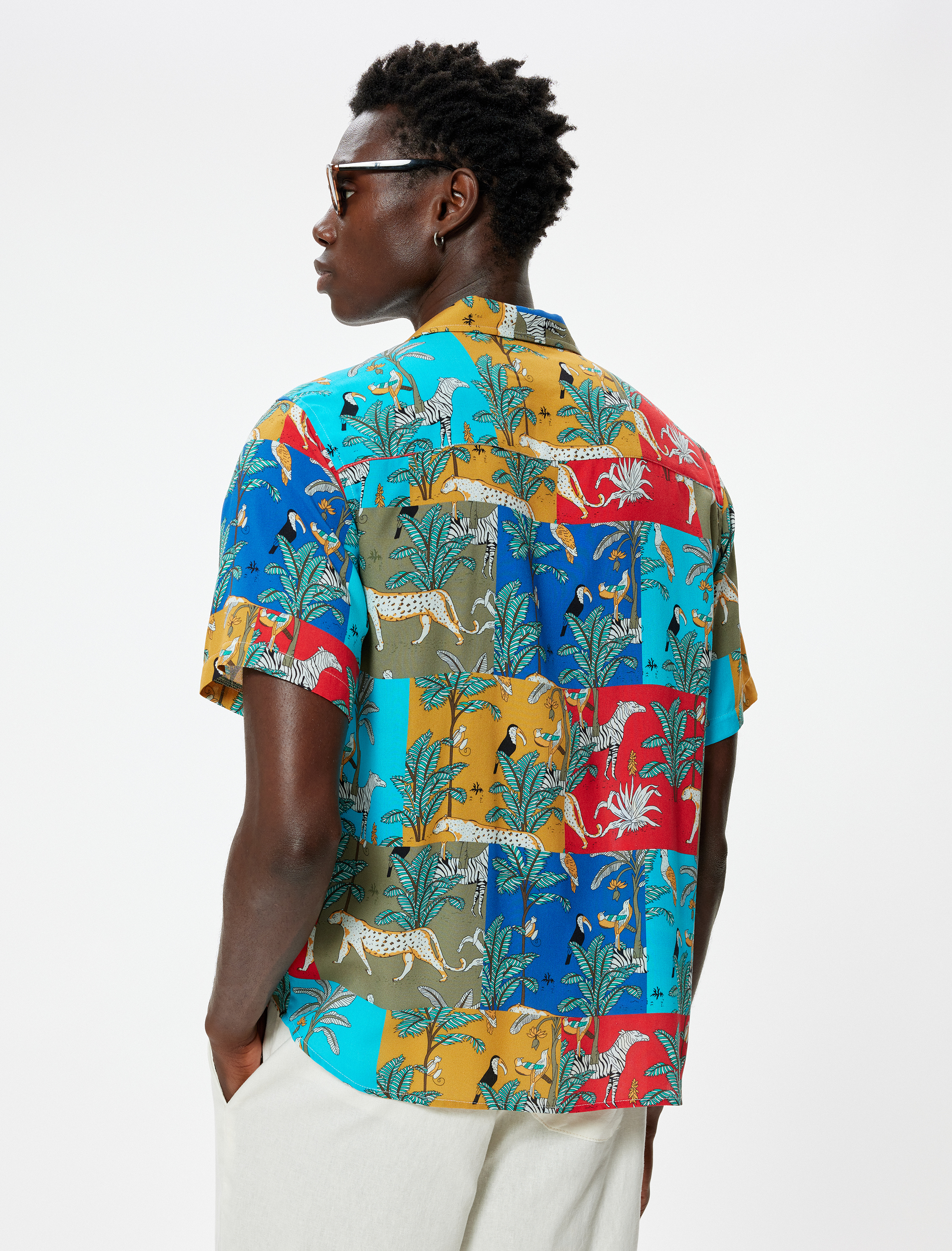   Desenli Gömlek Kısa Kollu Çok Renkli Düğmeli Viskon Regular Fit