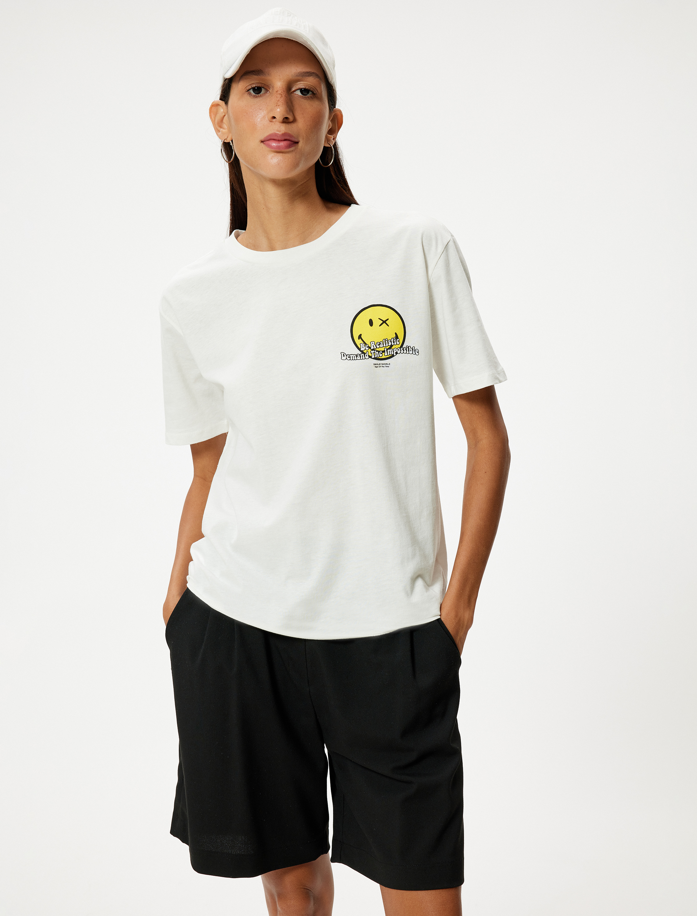   SmileyWorld® Oversize Tişört Arkası Baskılı Bisiklet Yaka Lisanslı