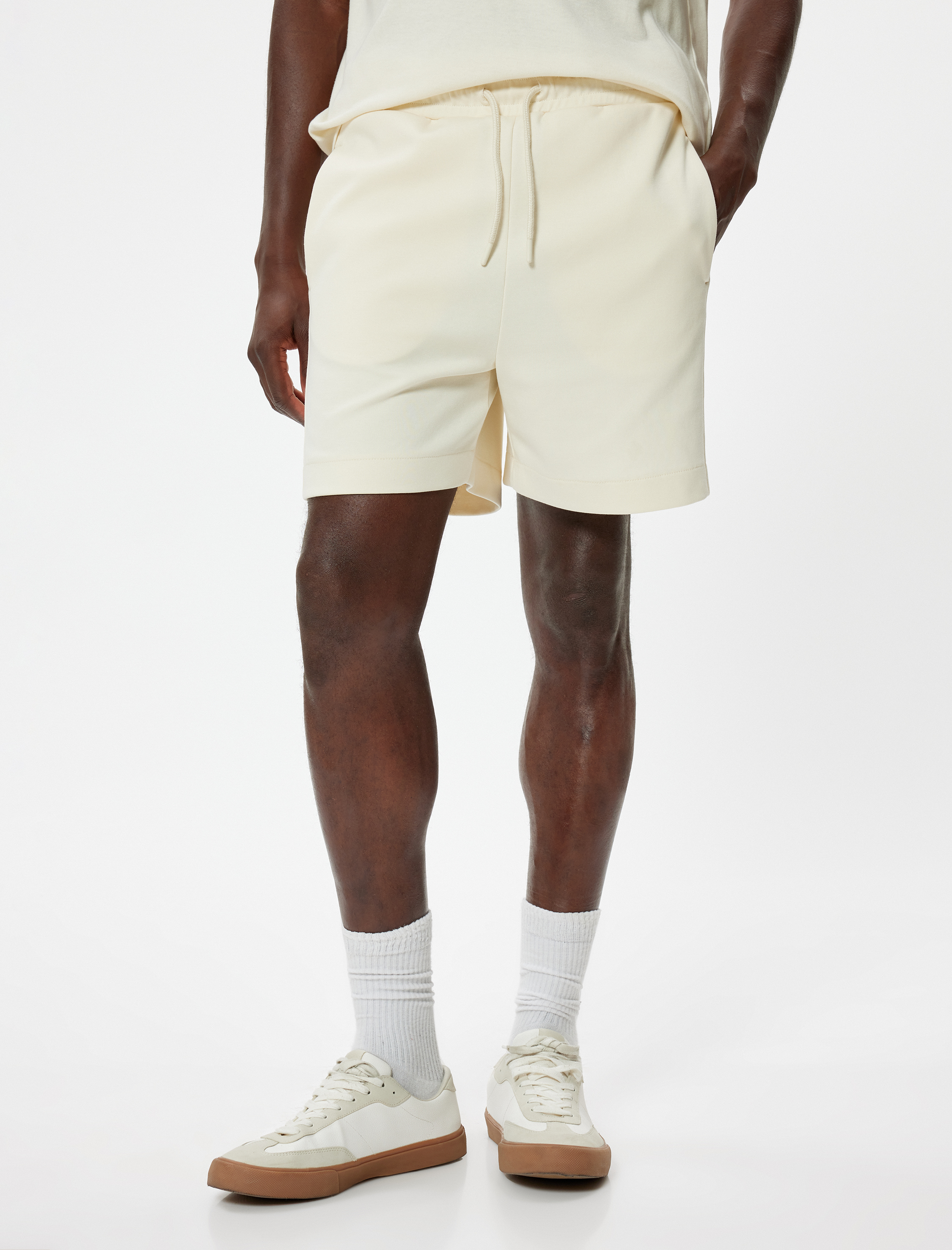 Bermuda Şort Beli Bağcıklı Cep Detaylı Pamuklu