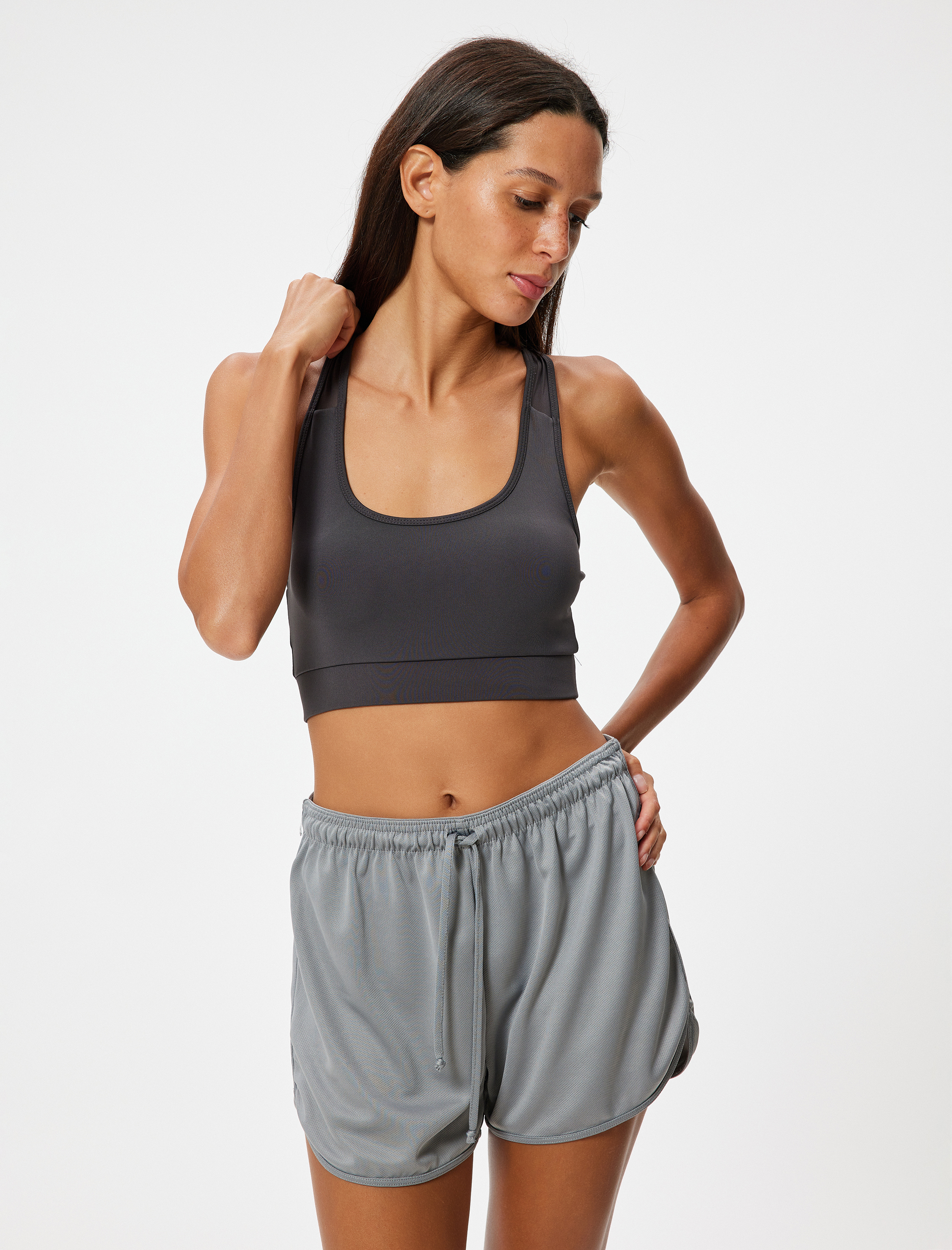   U Yaka Kolsuz Tül Detaylı Slim Fit Kaplı Sporcu Sütyeni İnterlok