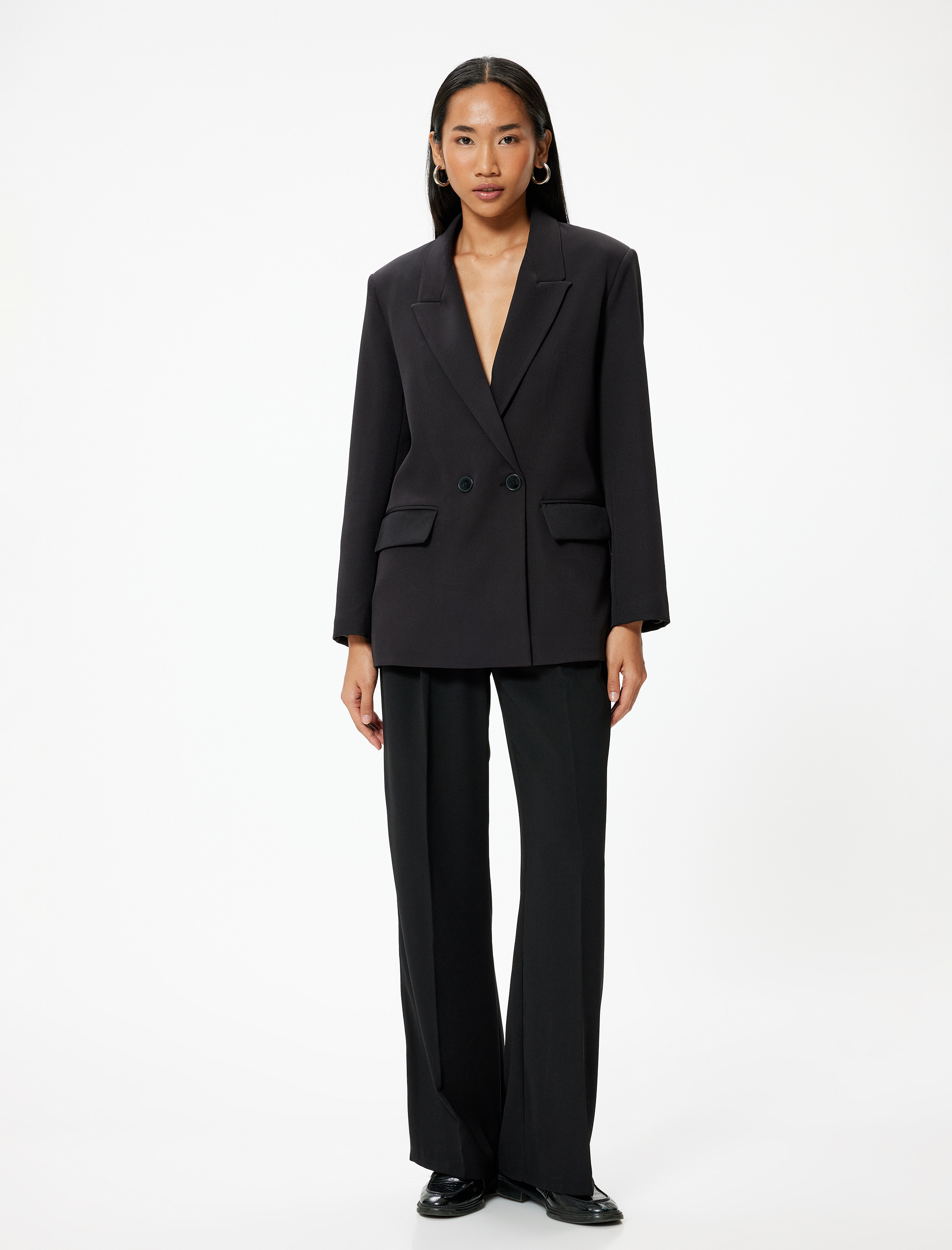   Kapaklı Cep Detaylı Kruvaze Oversize Blazer Ceket