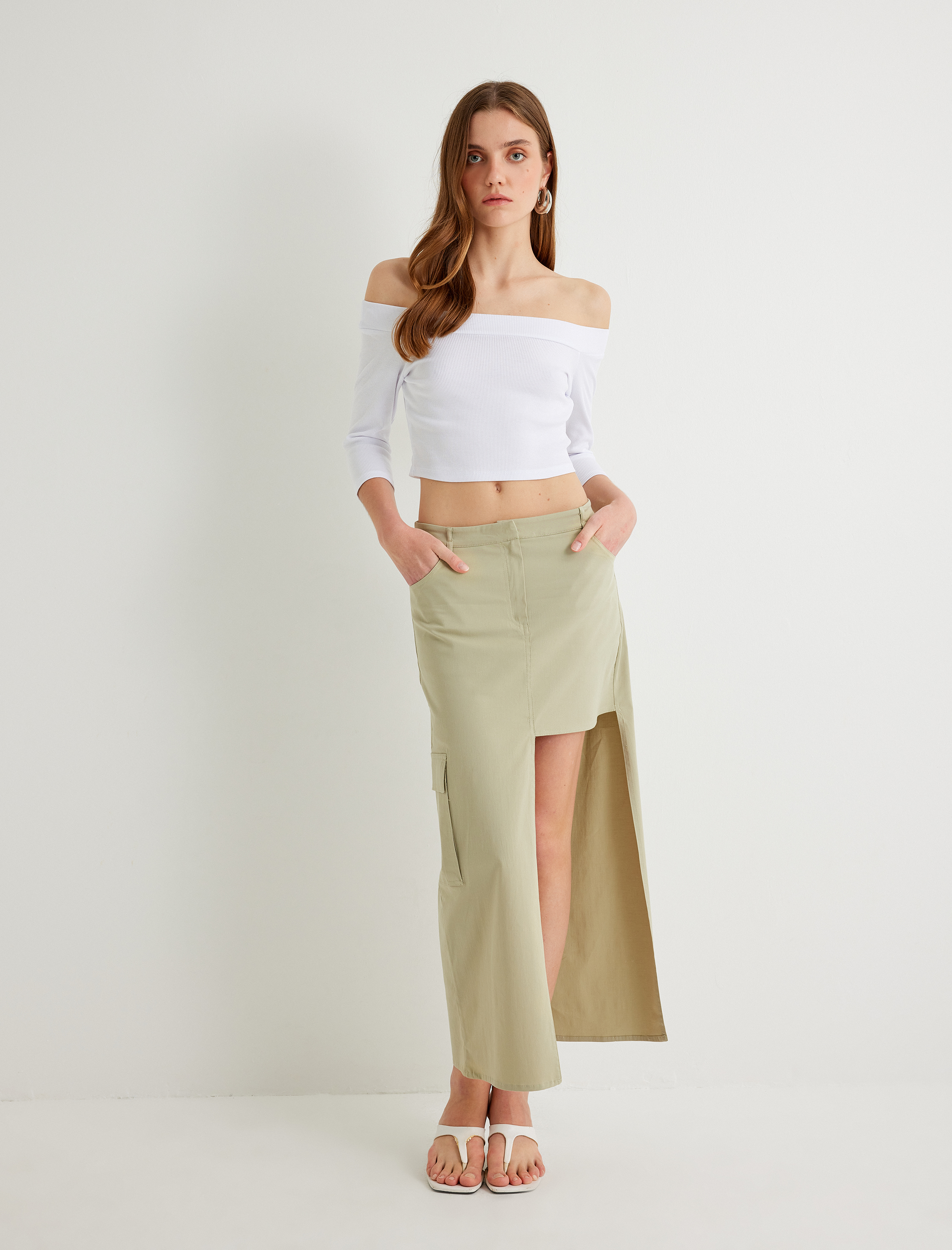   Omzu Açık Crop Tişört Dirsek Boy Kol Pamuklu Slim Fit