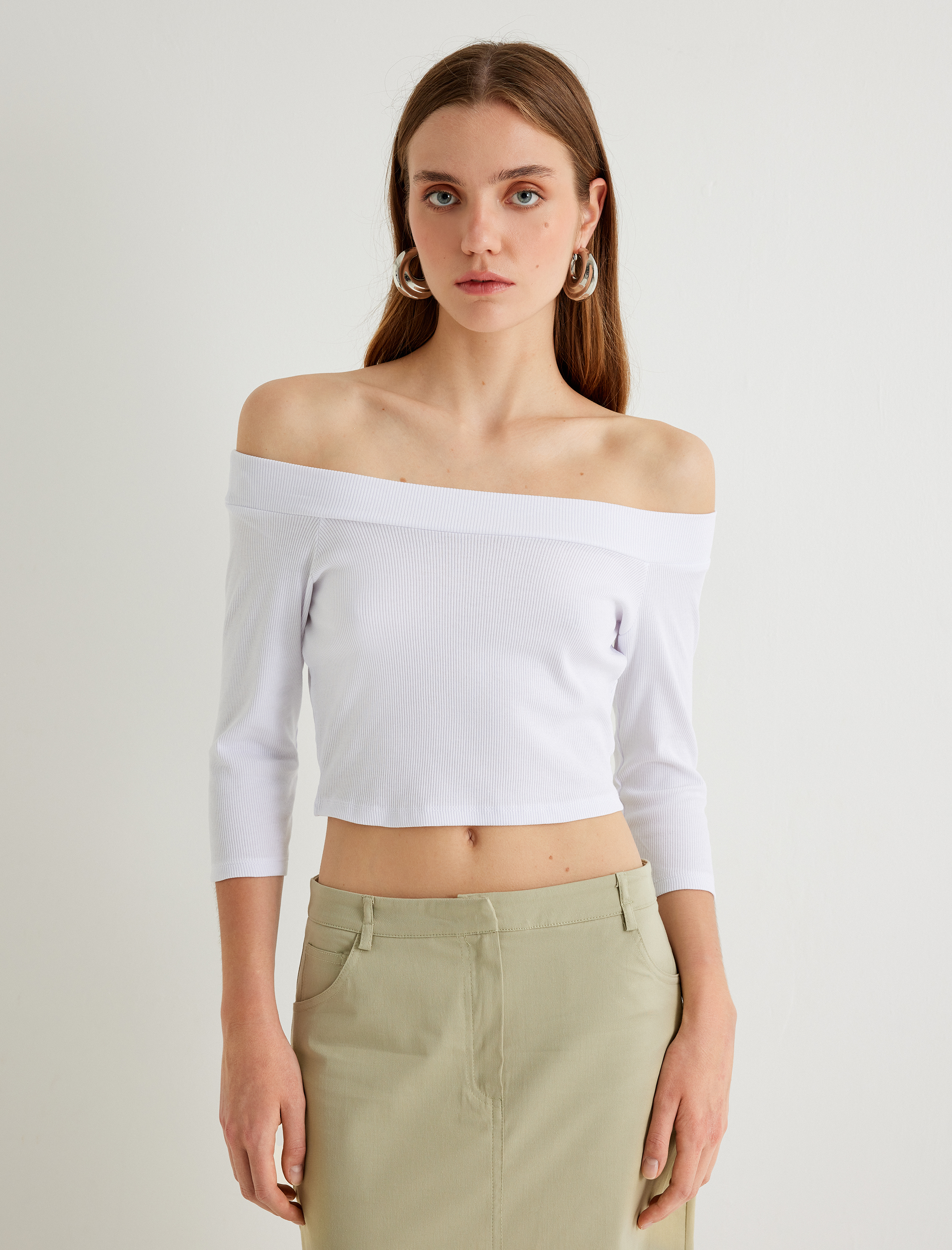   Omzu Açık Crop Tişört Dirsek Boy Kol Pamuklu Slim Fit