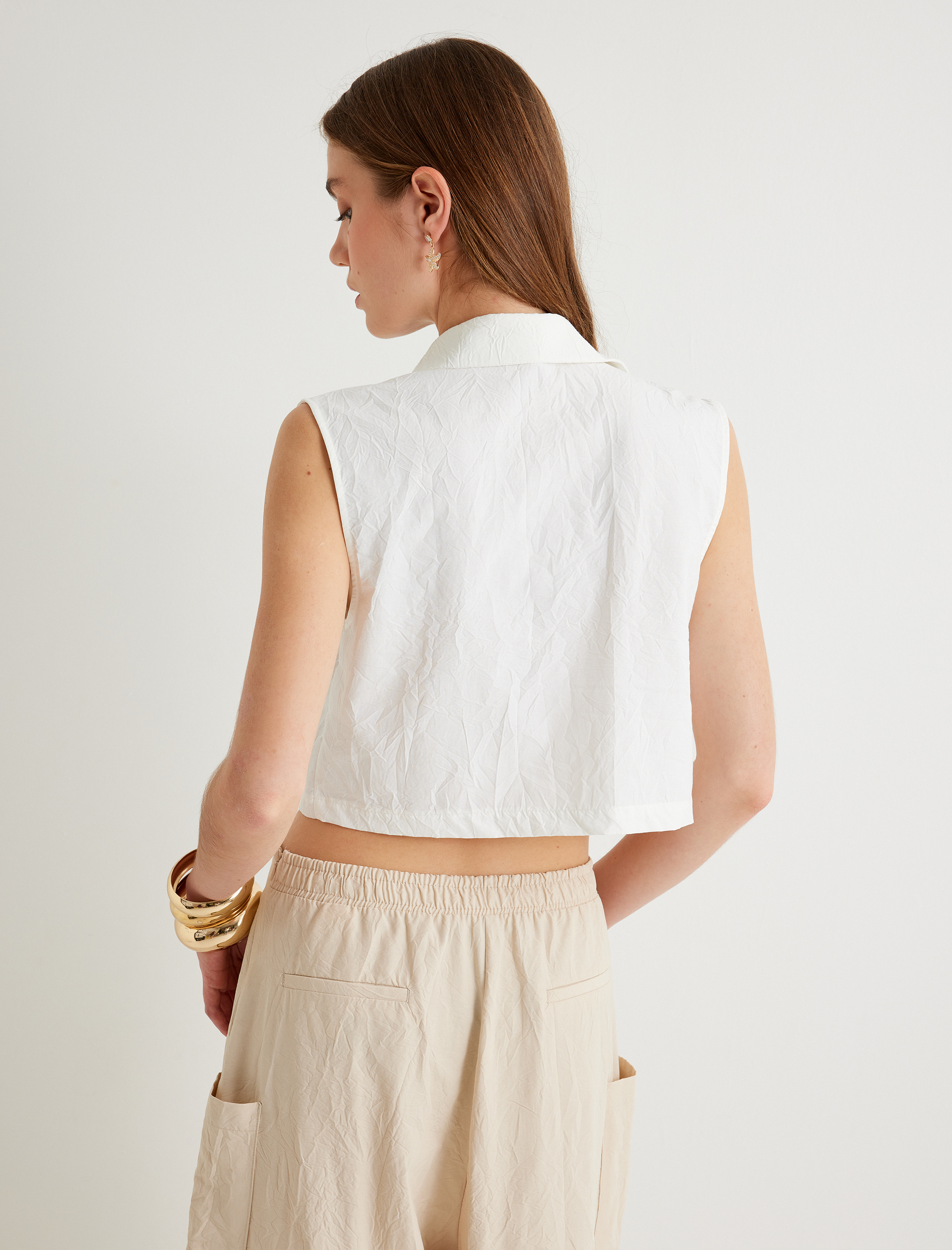   Koton X Sima Tarkan - Crop Kolsuz Gömlek Kapaklı Cep Detaylı