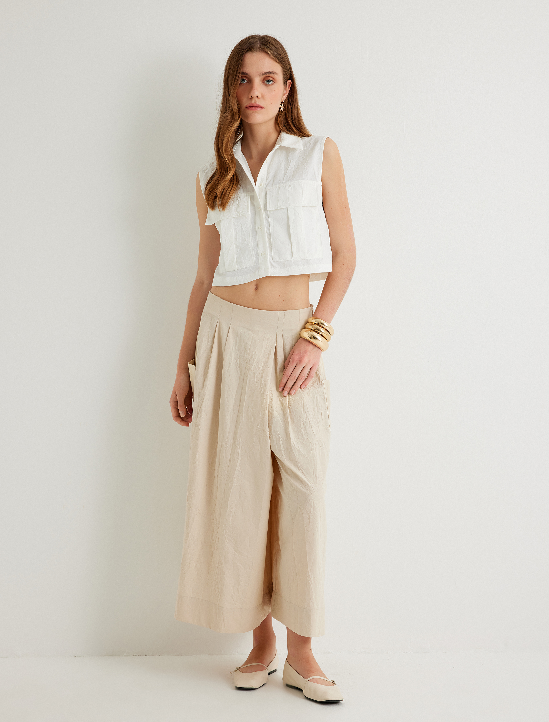   Koton X Sima Tarkan - Crop Kolsuz Gömlek Kapaklı Cep Detaylı