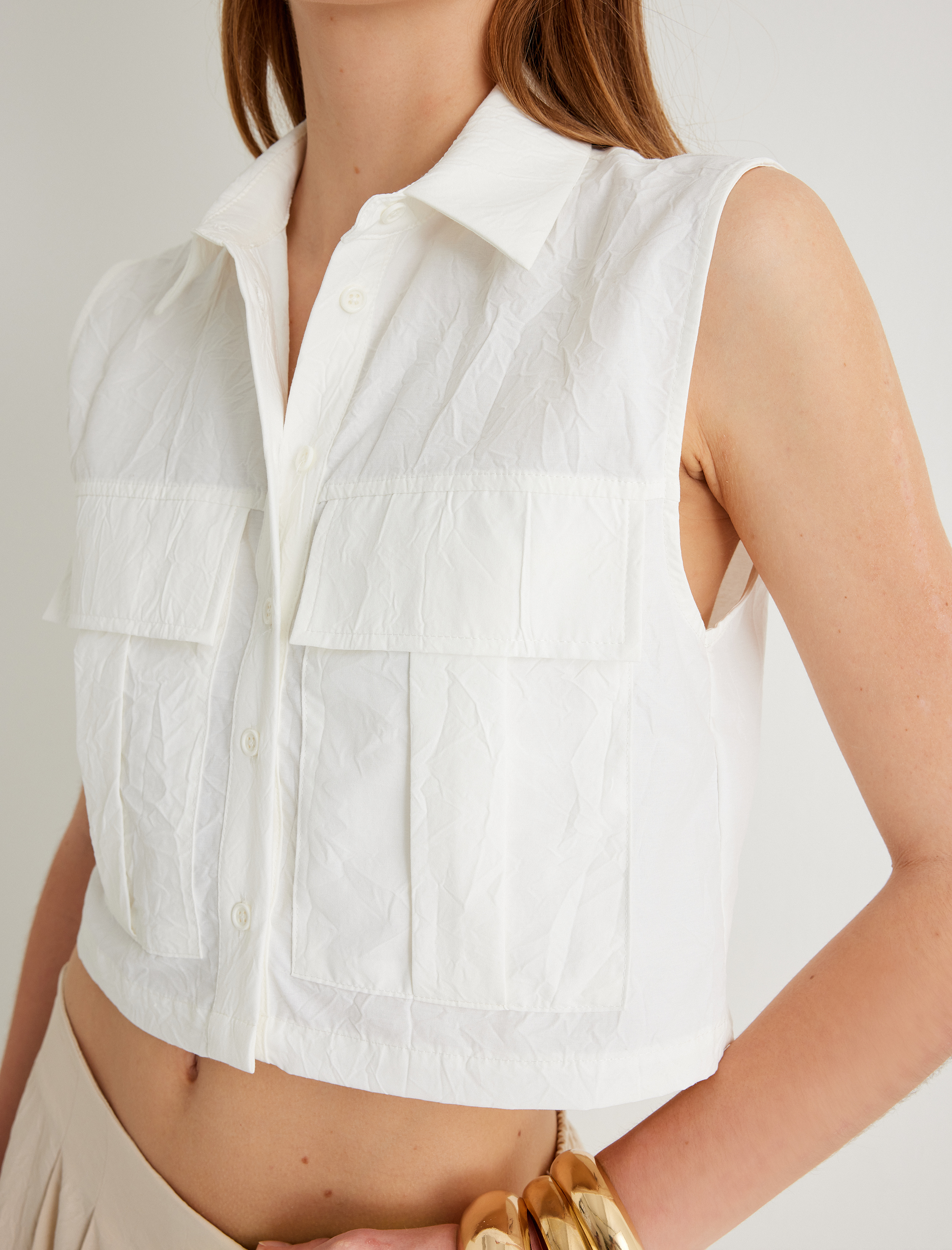   Koton X Sima Tarkan - Crop Kolsuz Gömlek Kapaklı Cep Detaylı