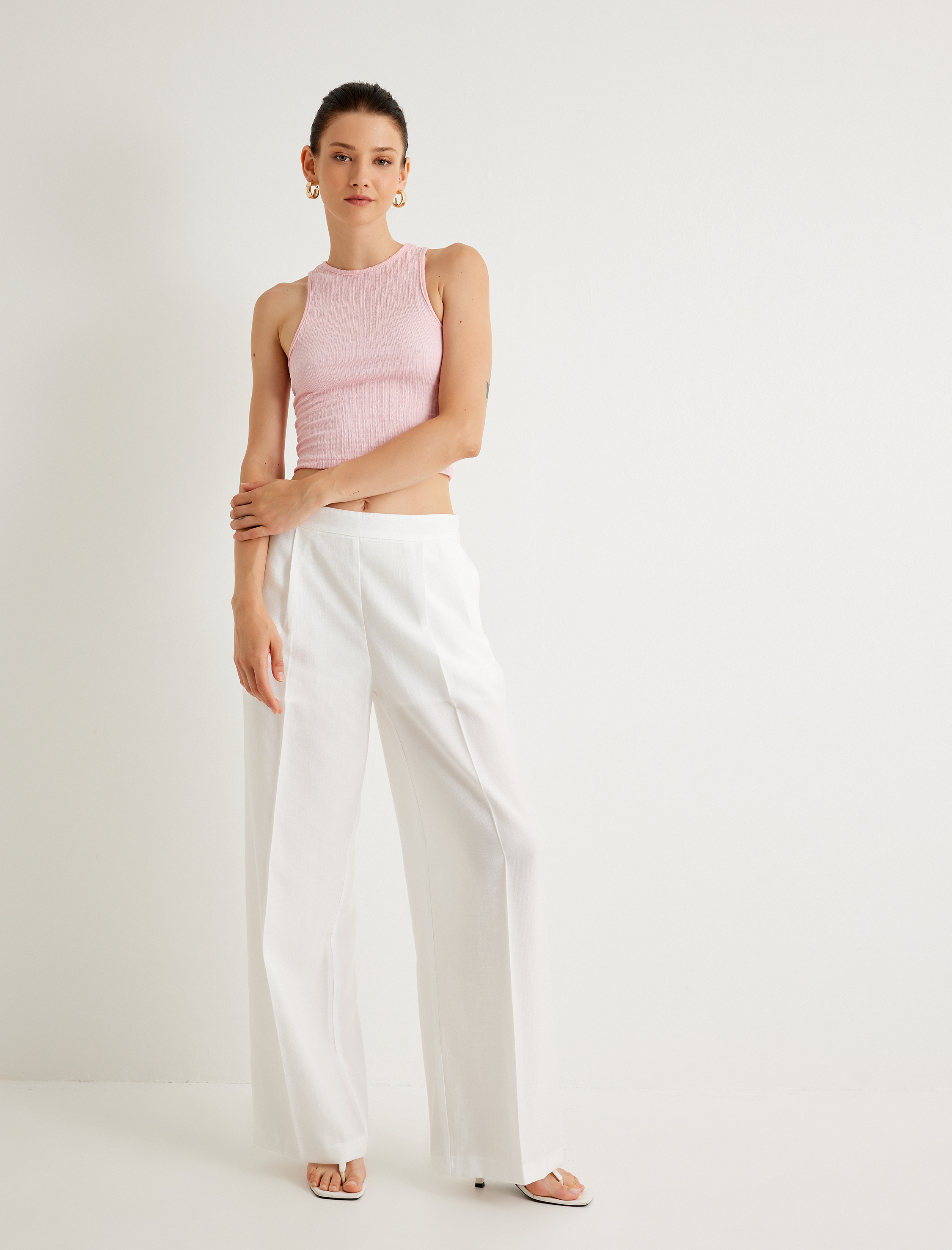   Koton X Melis Ağazat - Basic Halter Yaka Atlet Dokulu