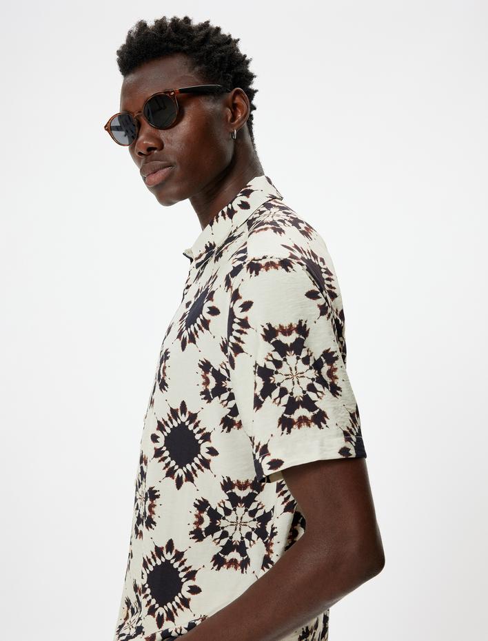  Kısa Kollu Gömlek Desenli Düğmeli Viskon Regular Fit