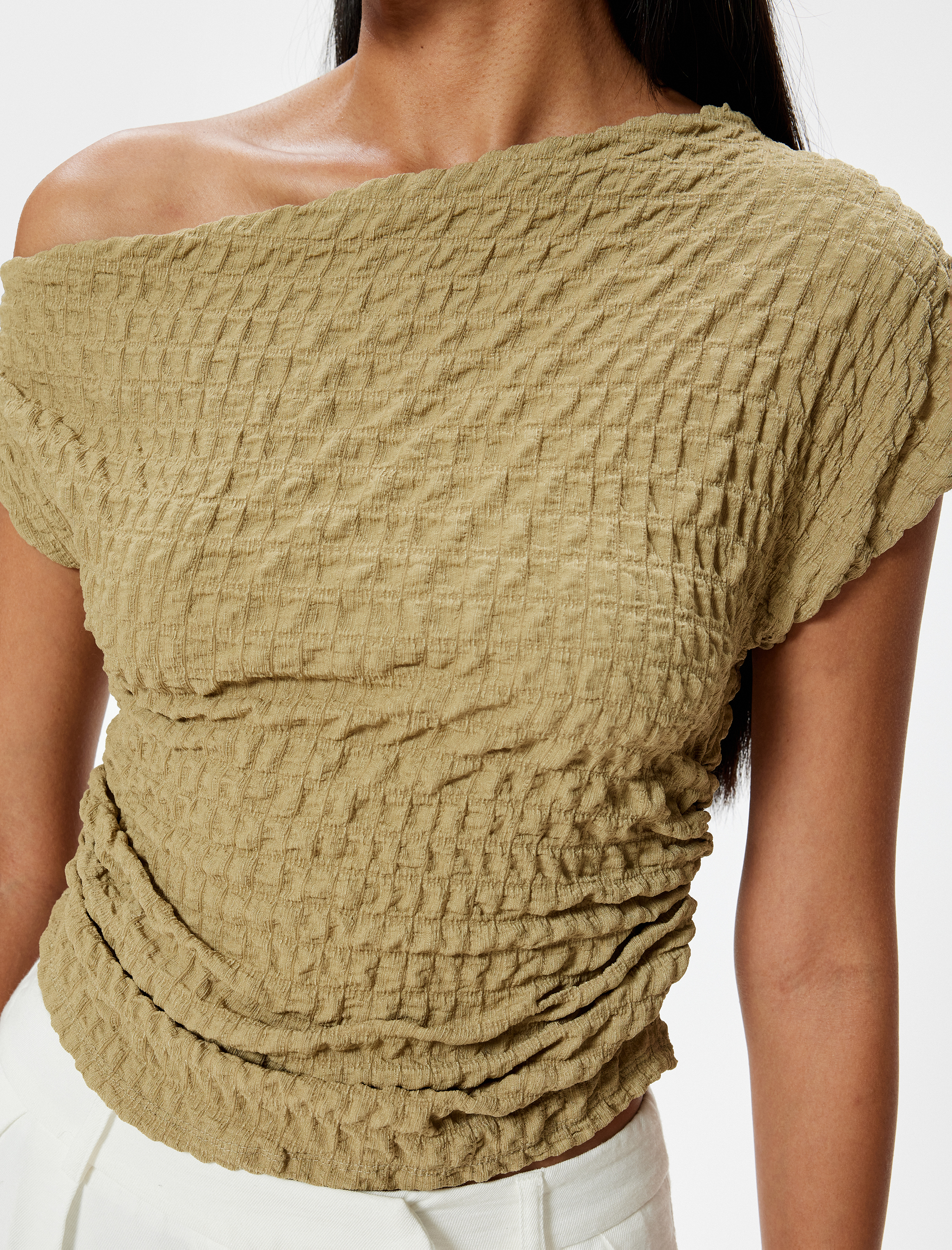   Tek Omuz Bluz Asimetrik Kesim Dokulu Kap Kol