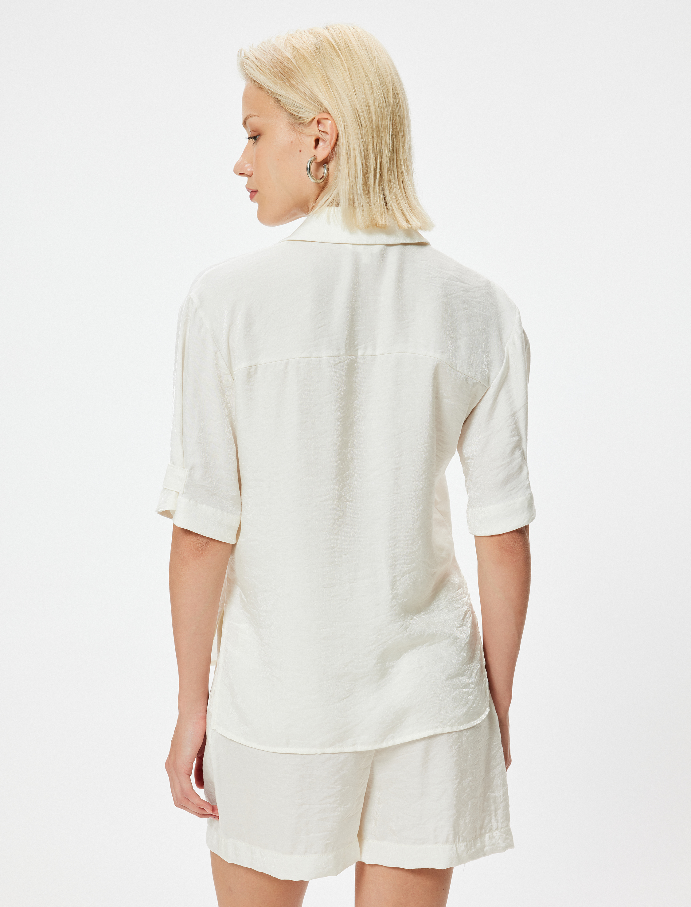   Modal Kumaş Kısa Kollu Gömlek Kapaklı Cep Detaylı