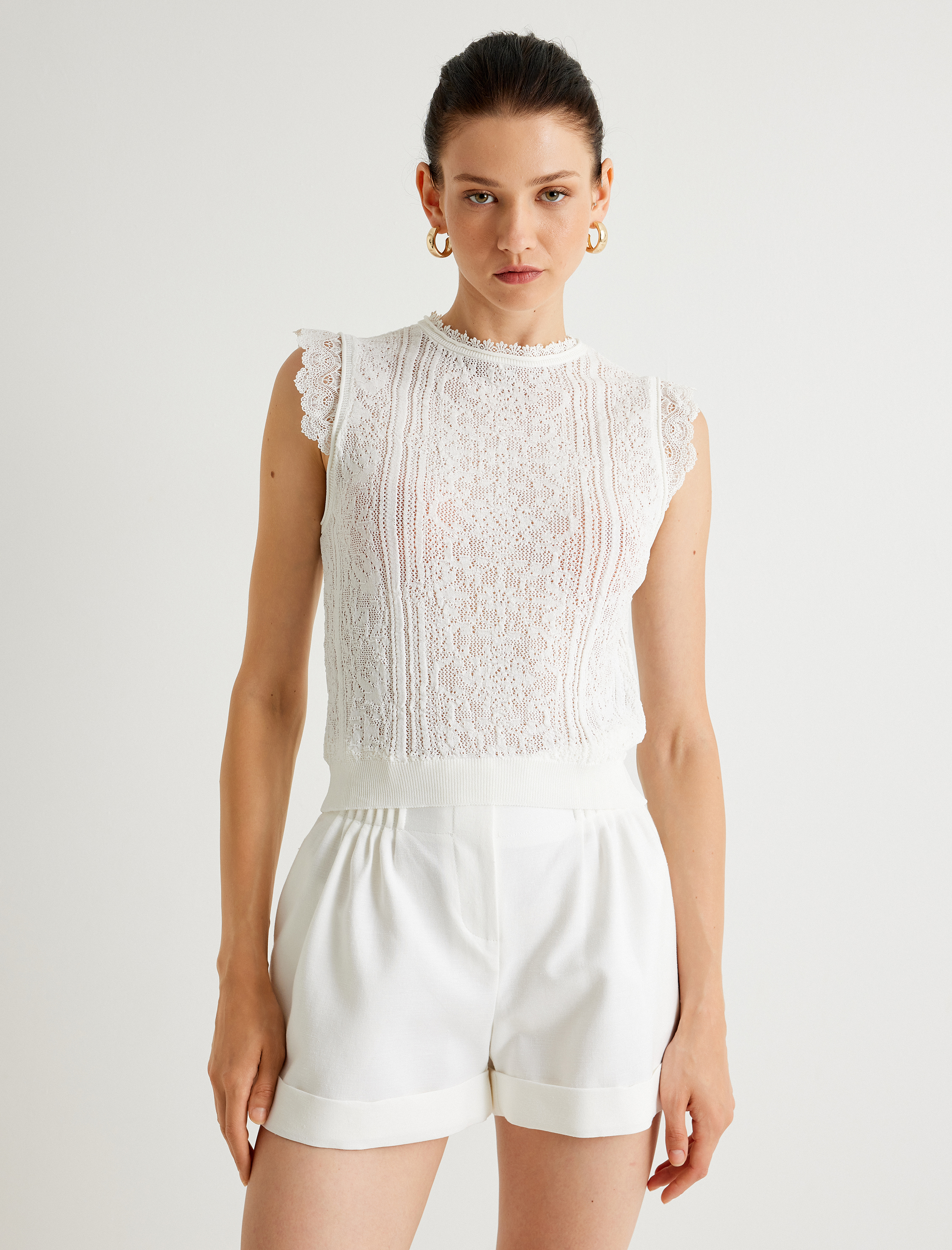   Koton X Melis Ağazat - Kroşe Üst Kolsuz Yuvarlak Yaka