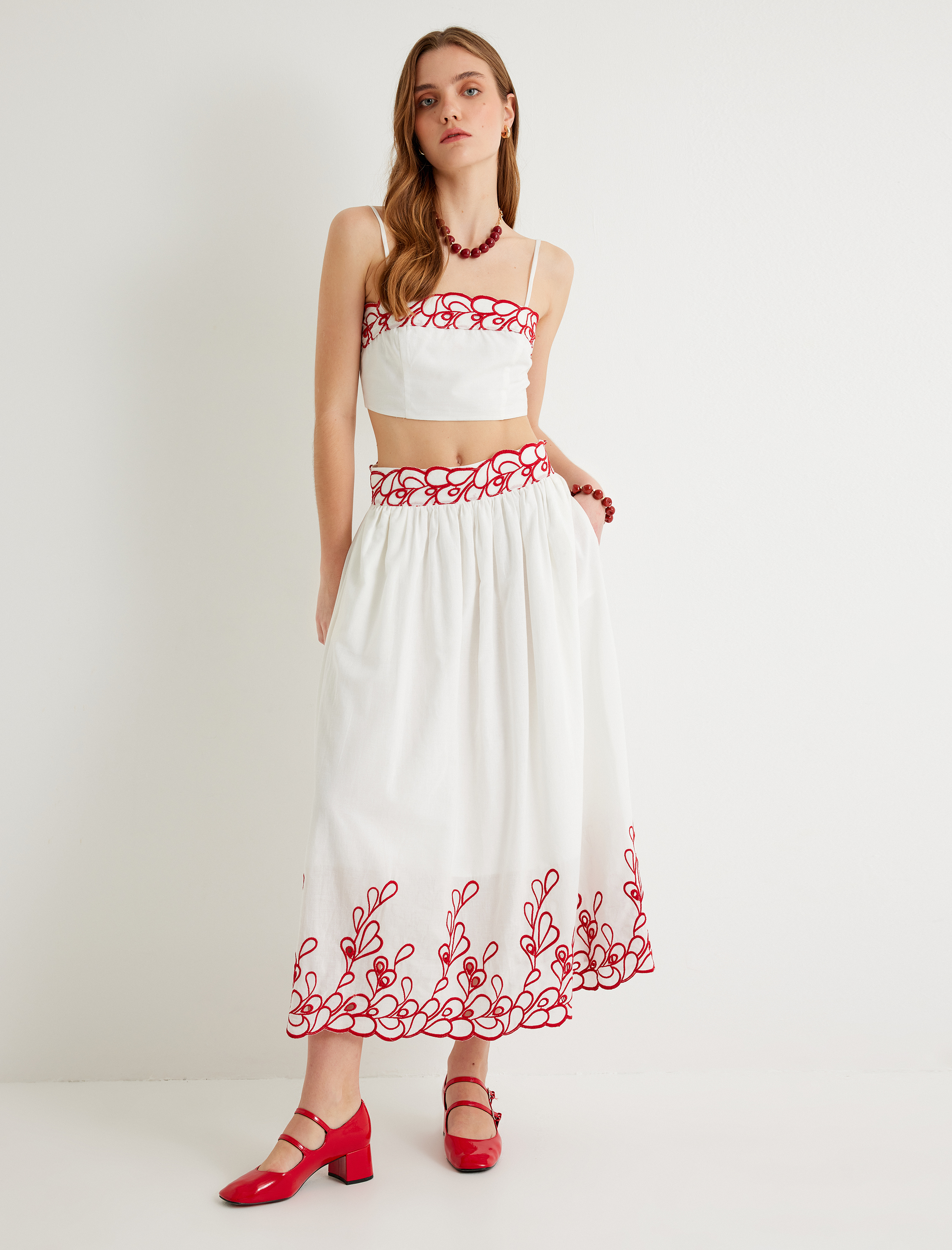   Floral İşleme Detaylı Büstiyer İnce Askılı Pamuklu