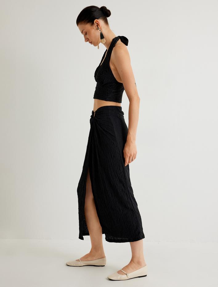  Koton X Melis Ağazat - Midi Boy Kruvaze Etek Dokulu Aksesuar Detaylı