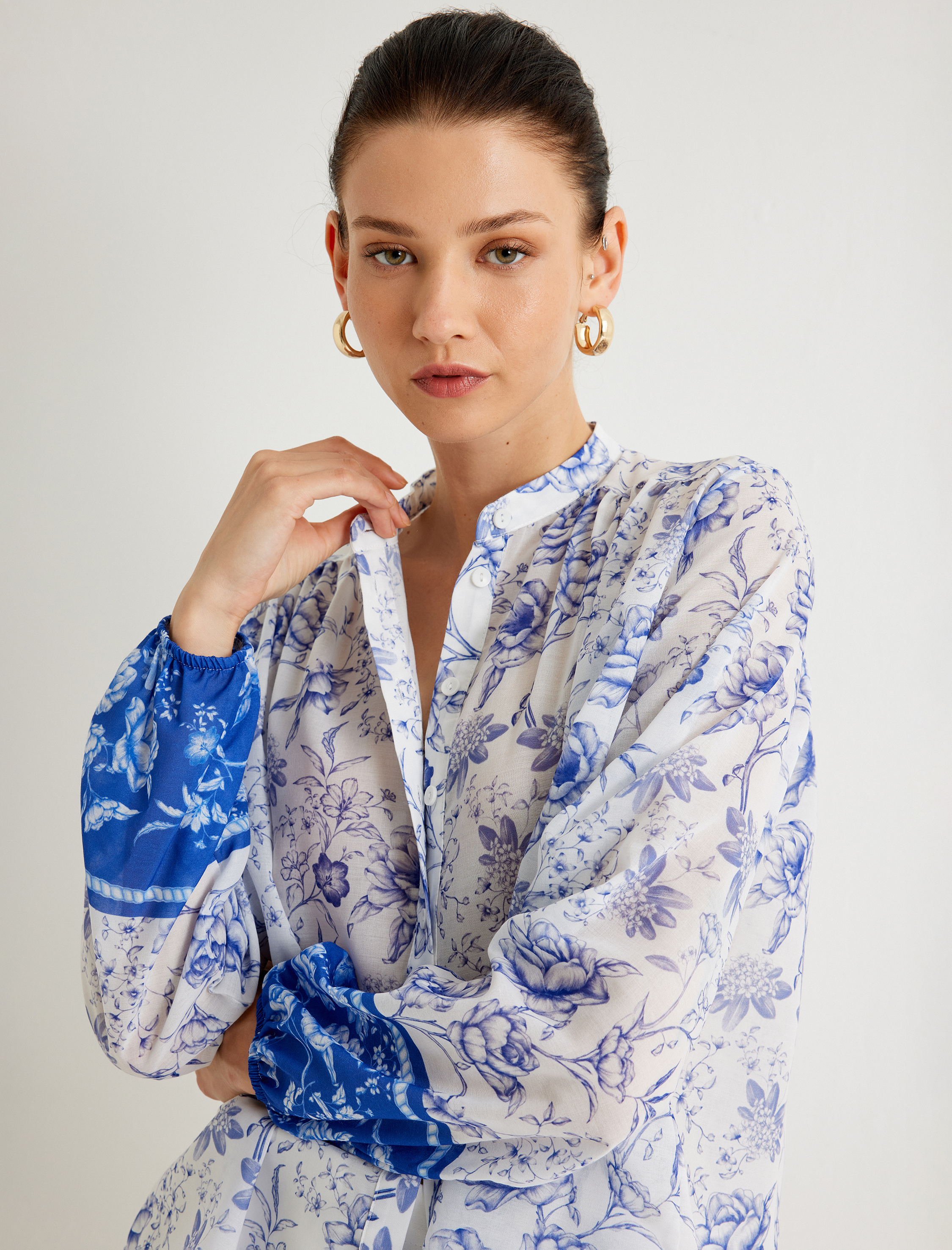   Koton X Melis Ağazat - Çiçekli Yakasız Gömlek Uzun Kolu