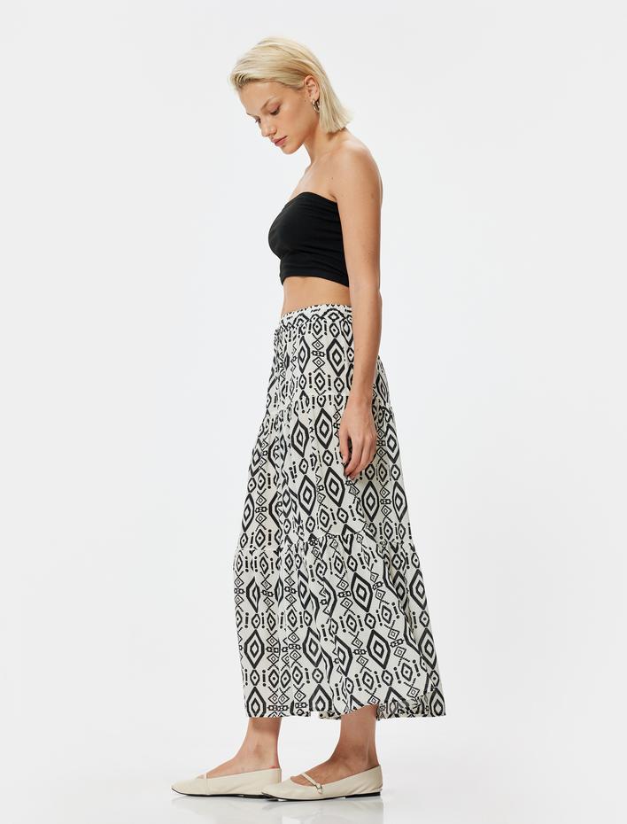  Midi Boy Etek Etnik Desenli Yırtmaç Detaylı Viskoz Kumaş
