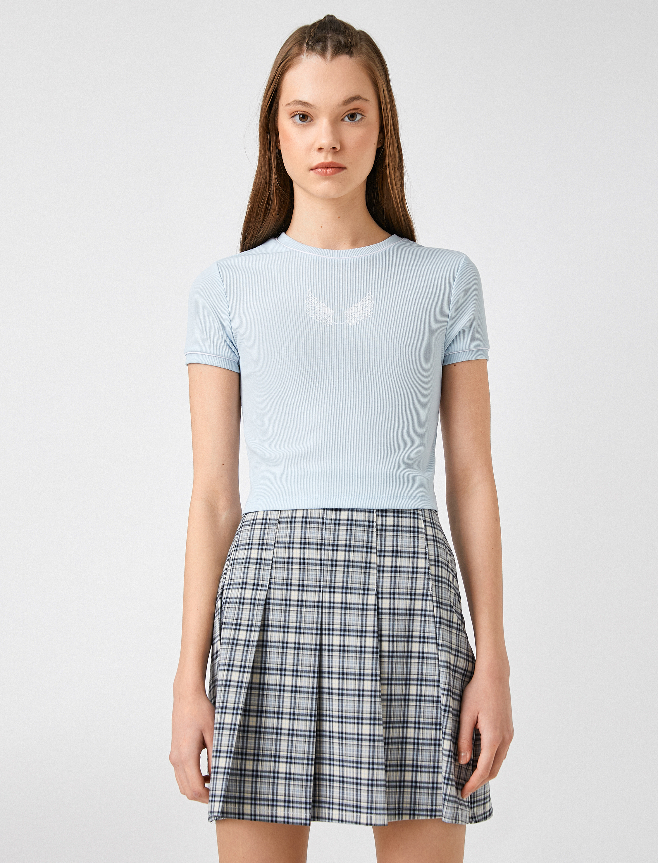   Kısa Kollu Bisiklet Yaka Tişört