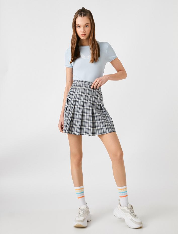  Kısa Kollu Bisiklet Yaka Tişört