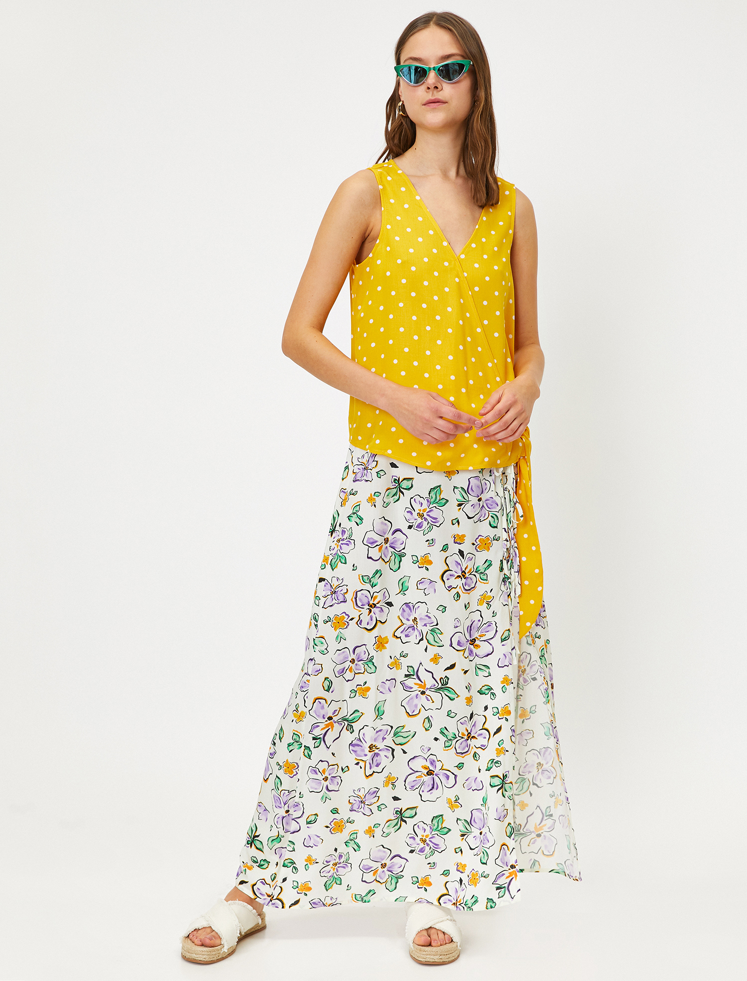   Puantiye Desenli Kısa Kollu Bluz