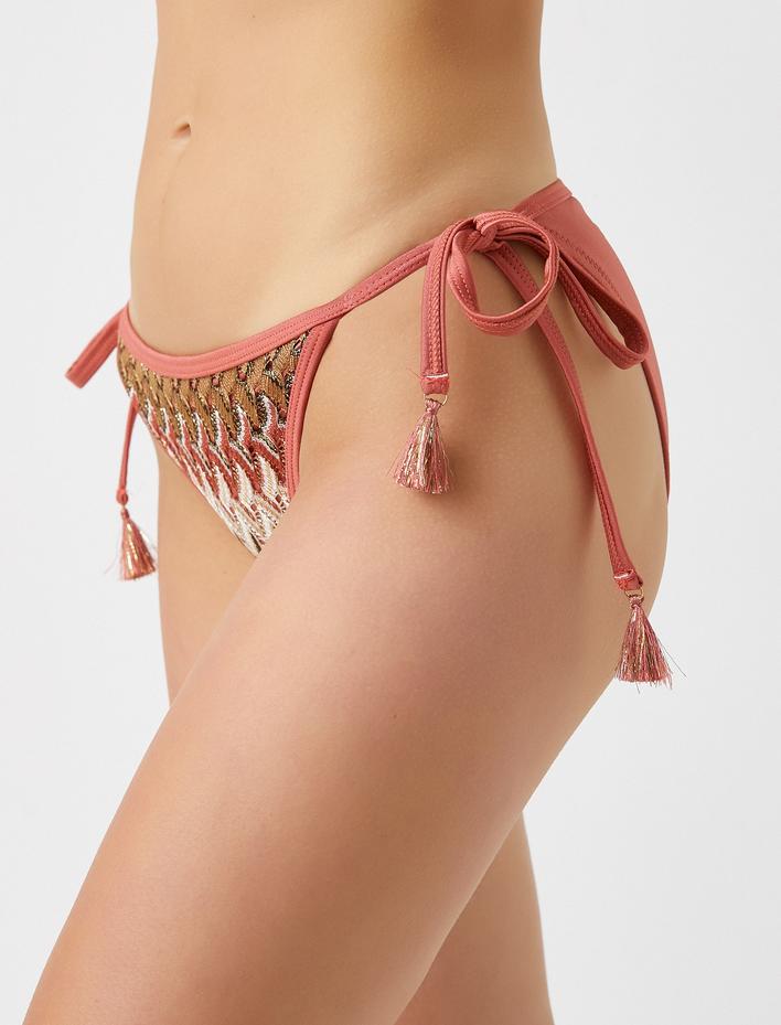  Düşük Bel Bağlamalı Bikini Altı