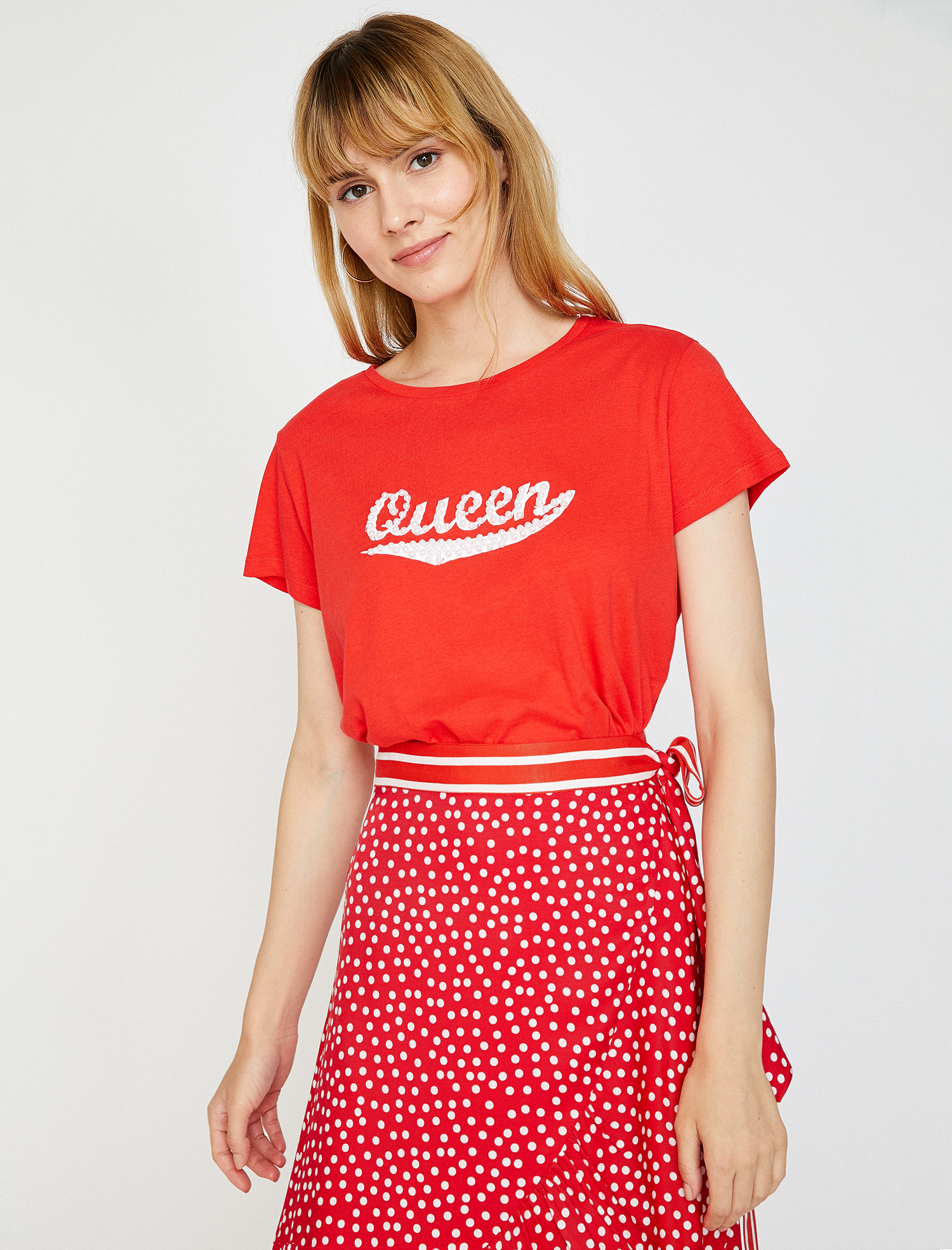   İnci Detaylı Tişört