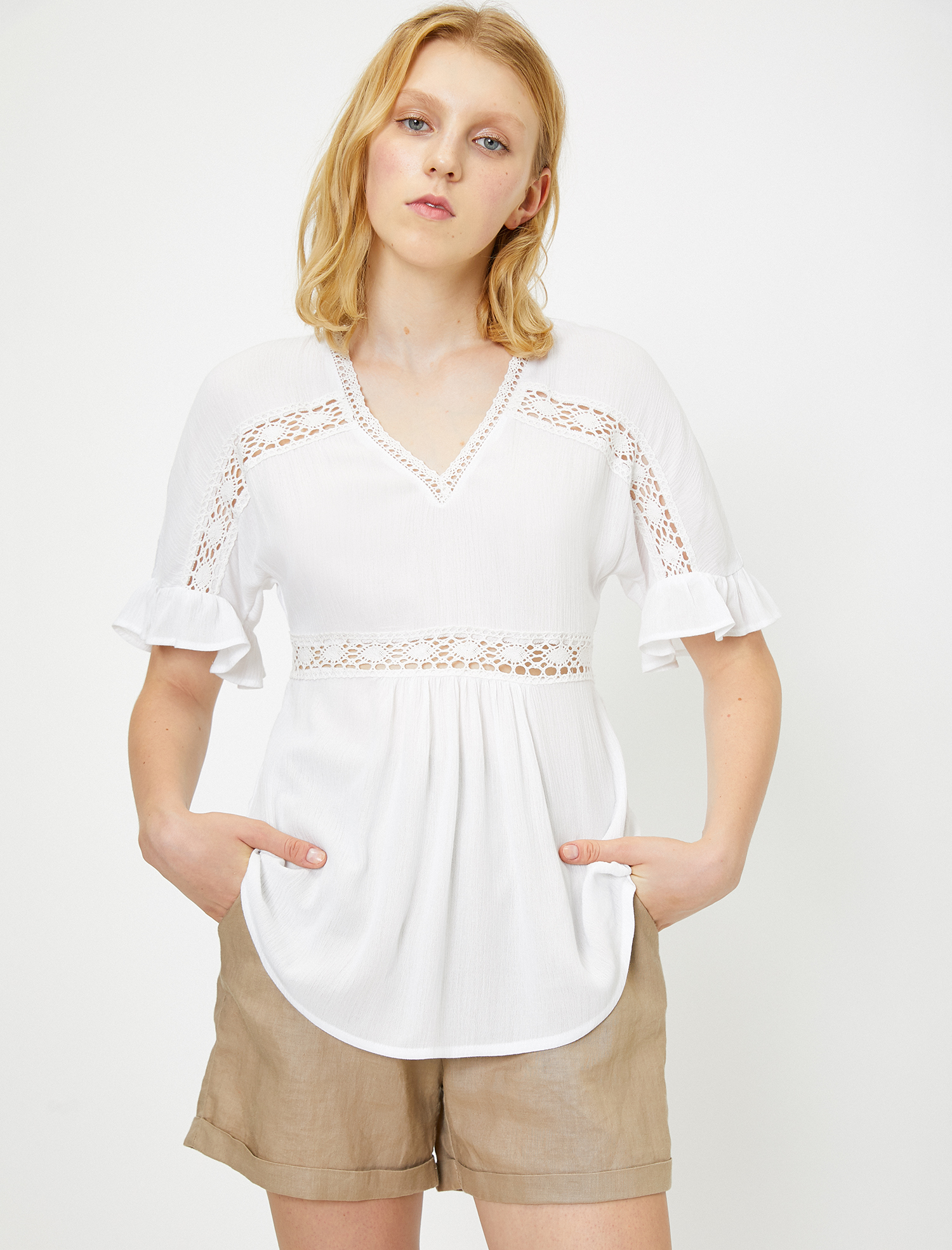   Dantel Detaylı Bluz