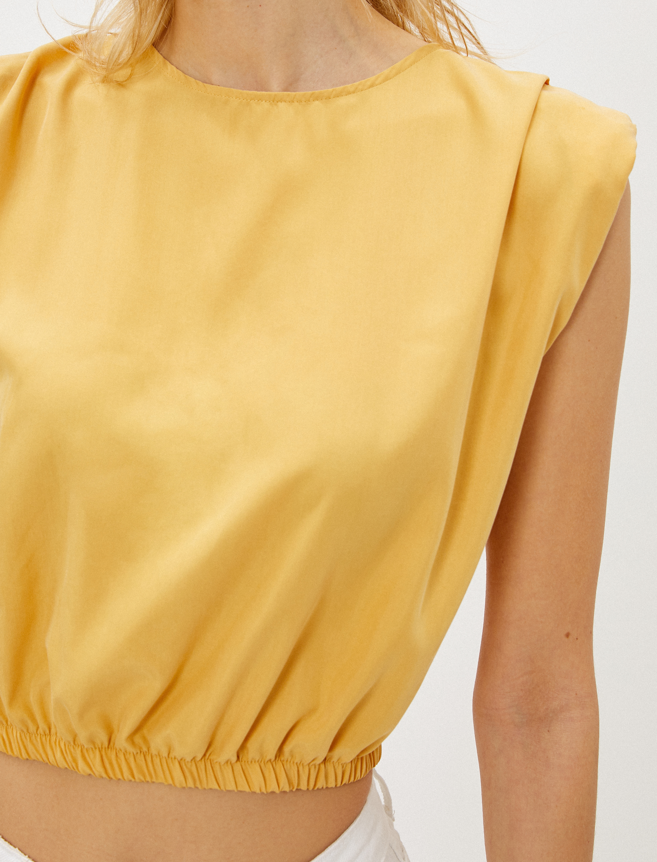   Vatkalı Bluz Bisiklet Yaka Kısa Kollu