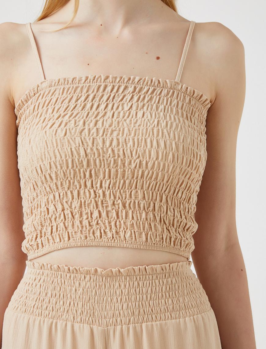   Straplez Crop