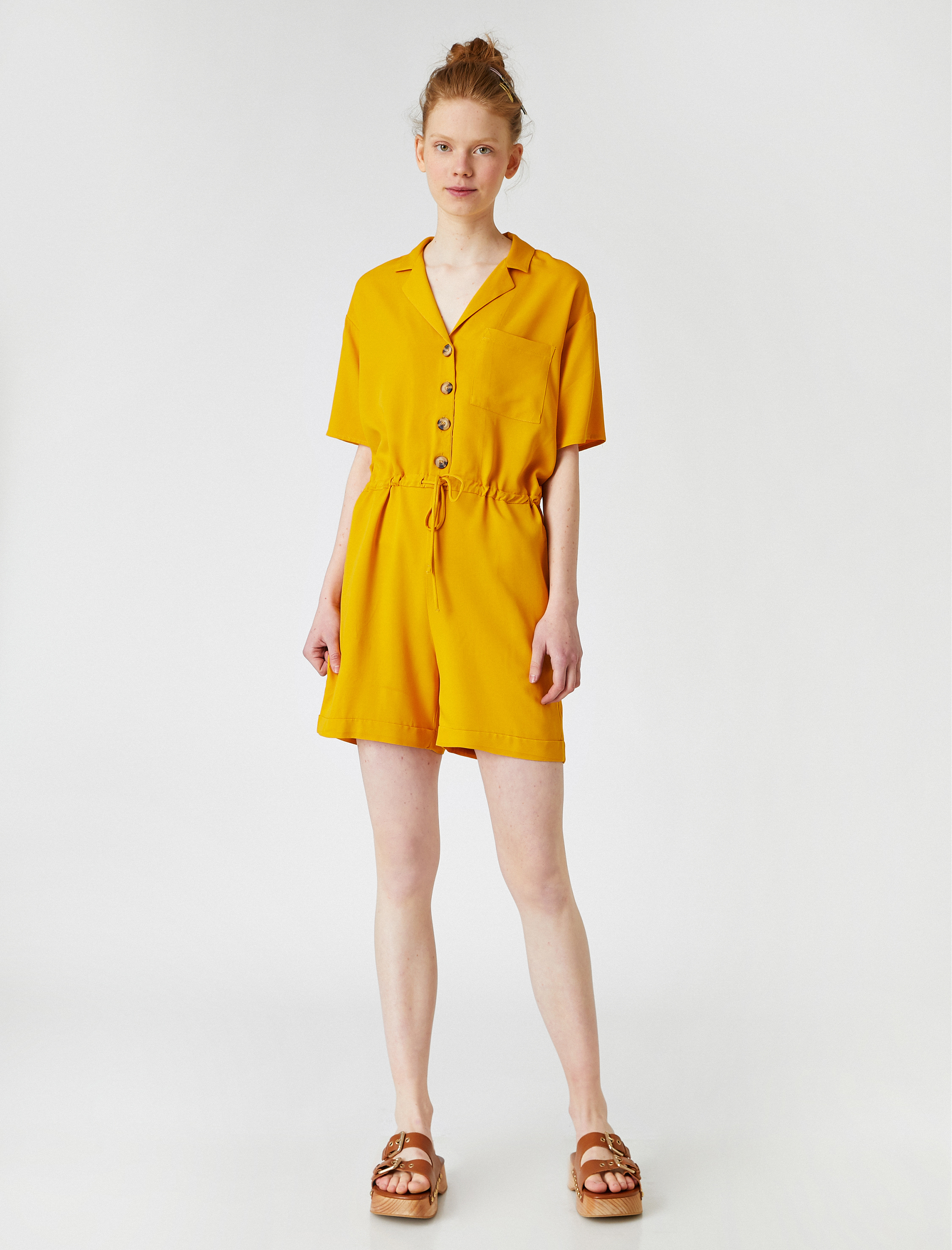   Düğme Detaylı Tulum