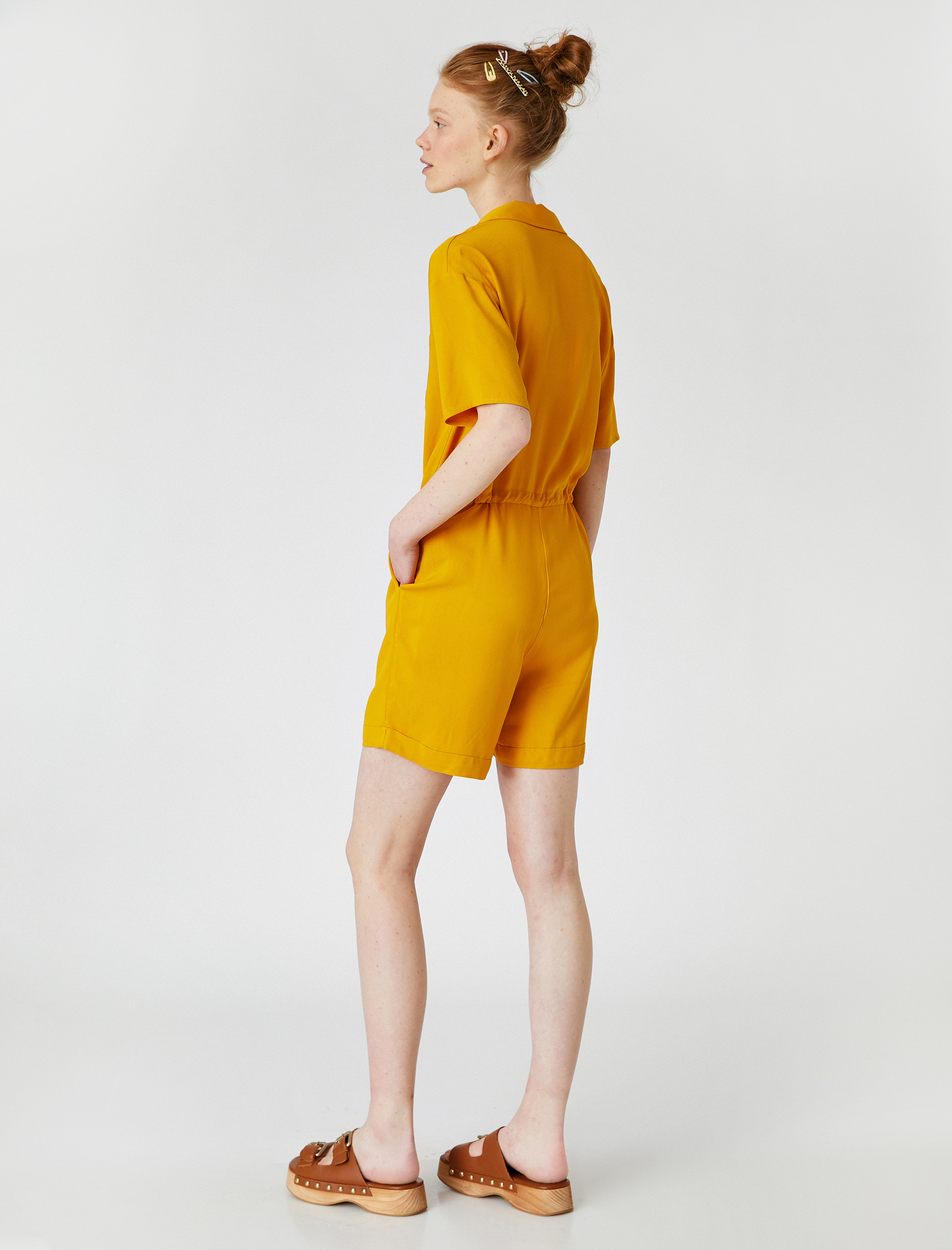   Düğme Detaylı Tulum