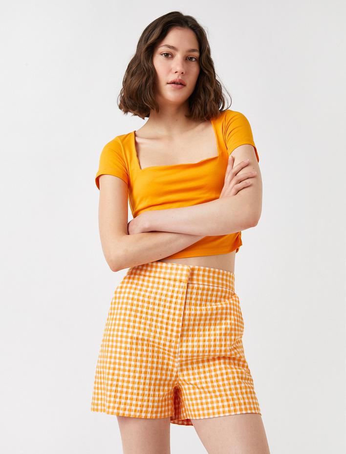  Kare Yaka Tişört Kısa Kollu Pamuklu