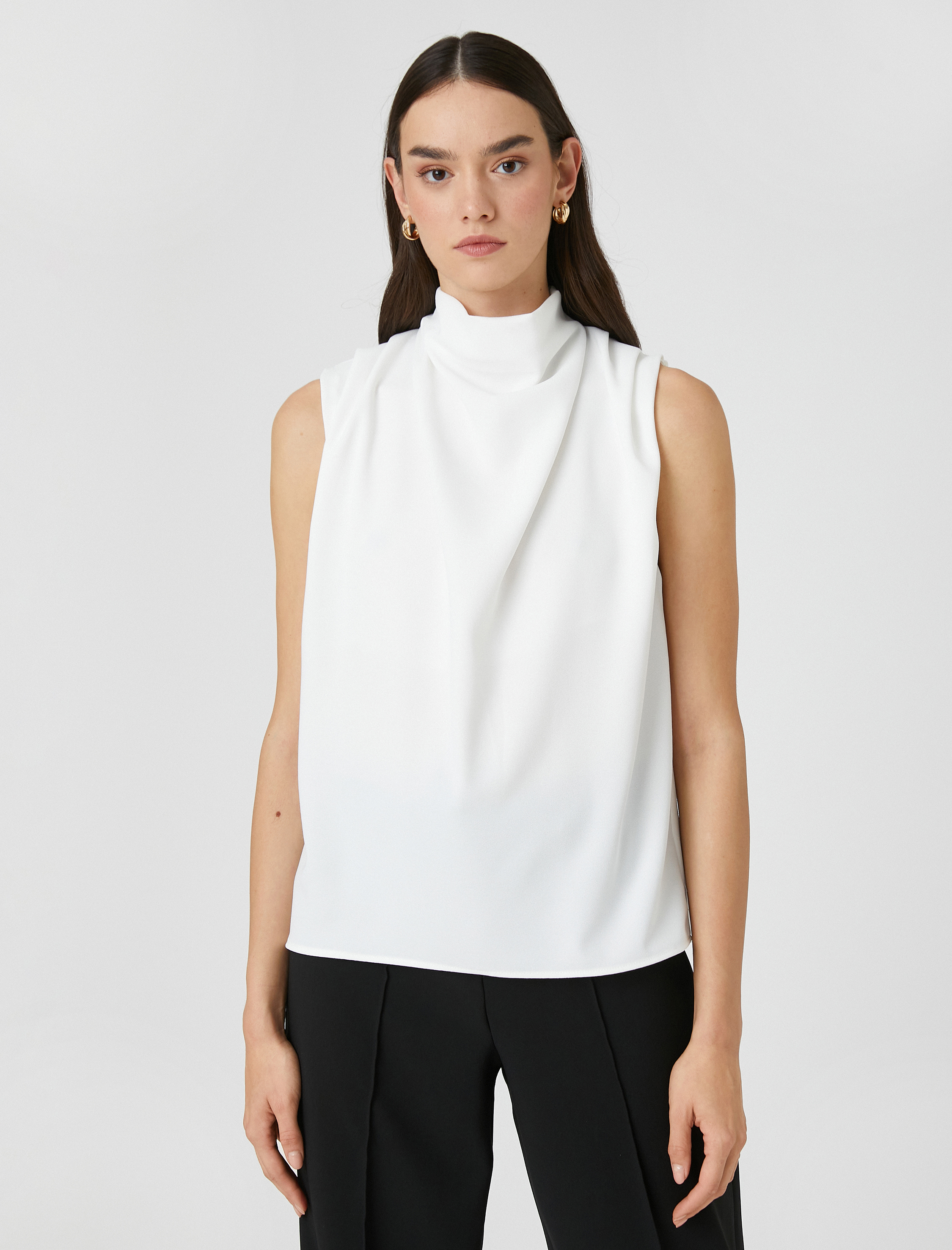   Drapeli Bluz Dik Yaka Kolsuz