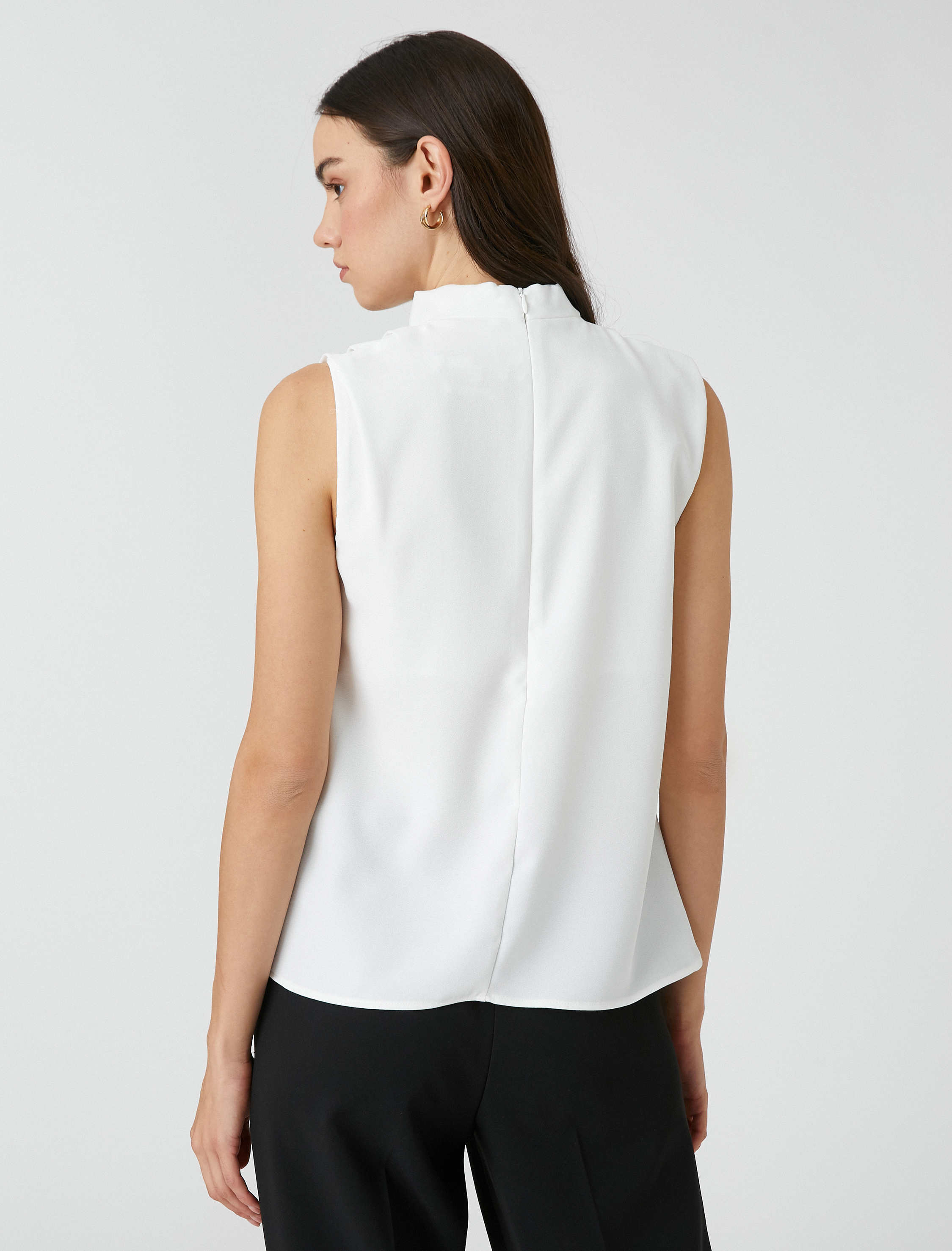   Drapeli Bluz Dik Yaka Kolsuz