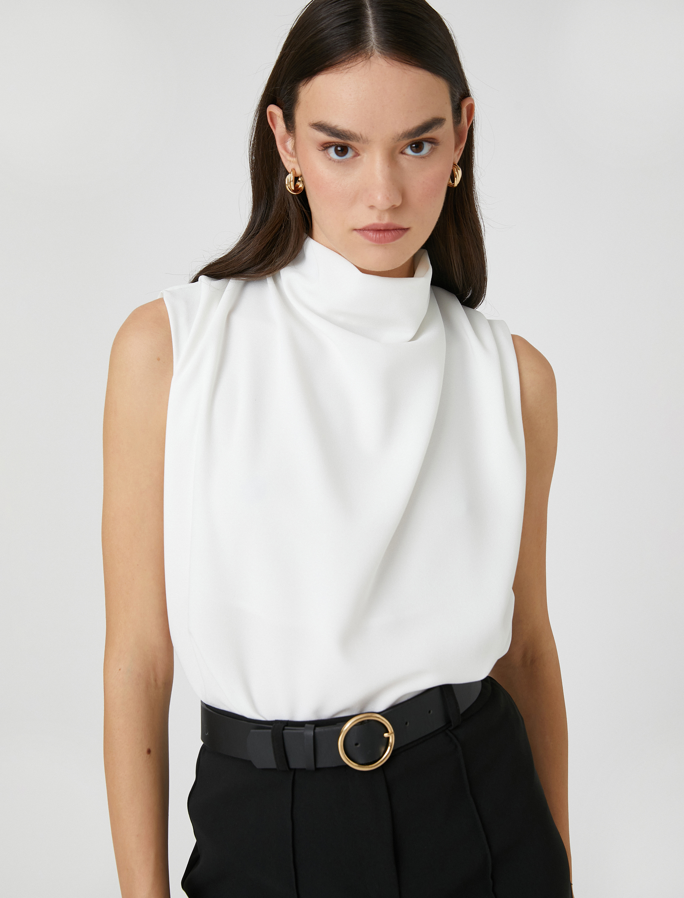   Drapeli Bluz Dik Yaka Kolsuz