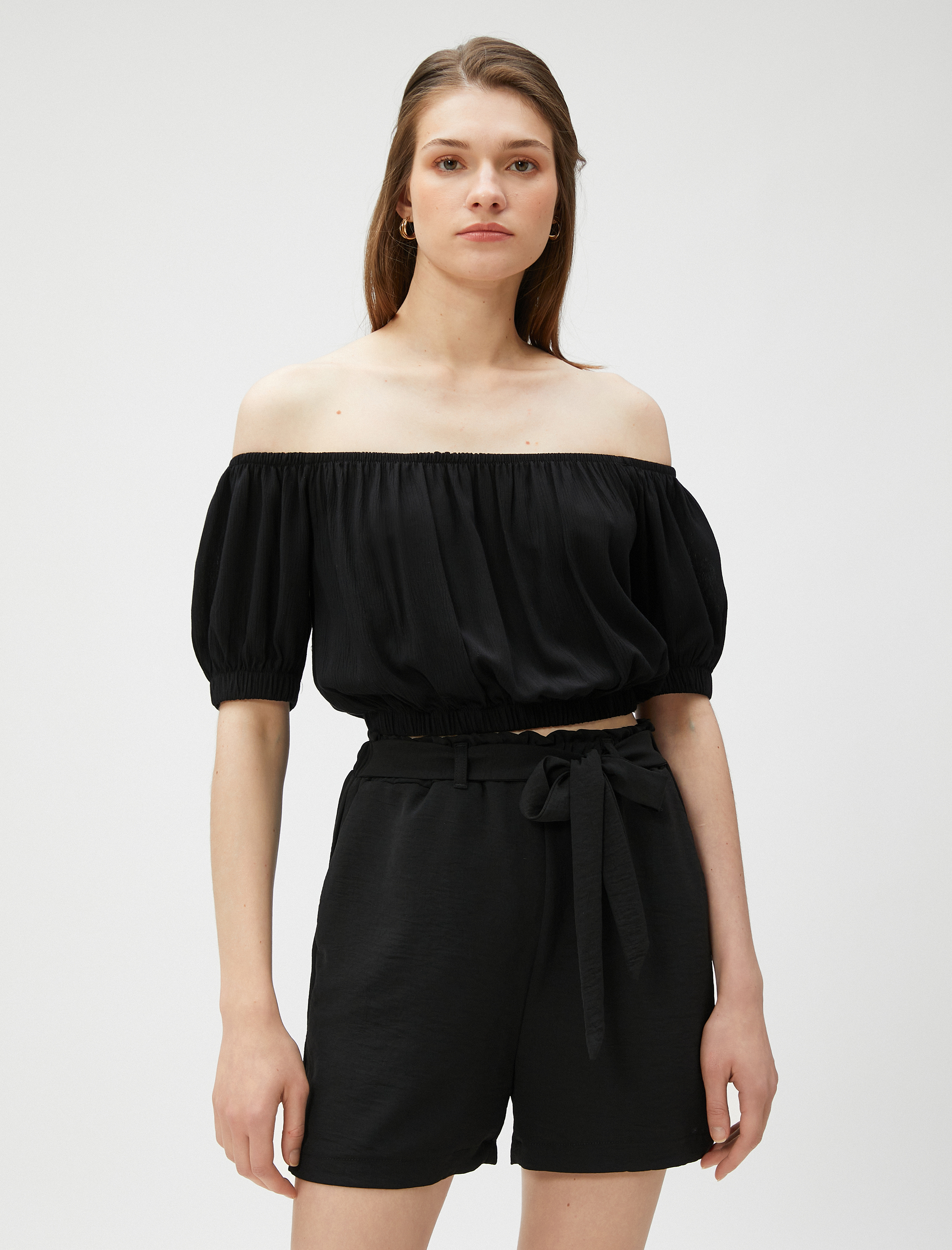   Crop Bluz Omzu Açık Lastikli