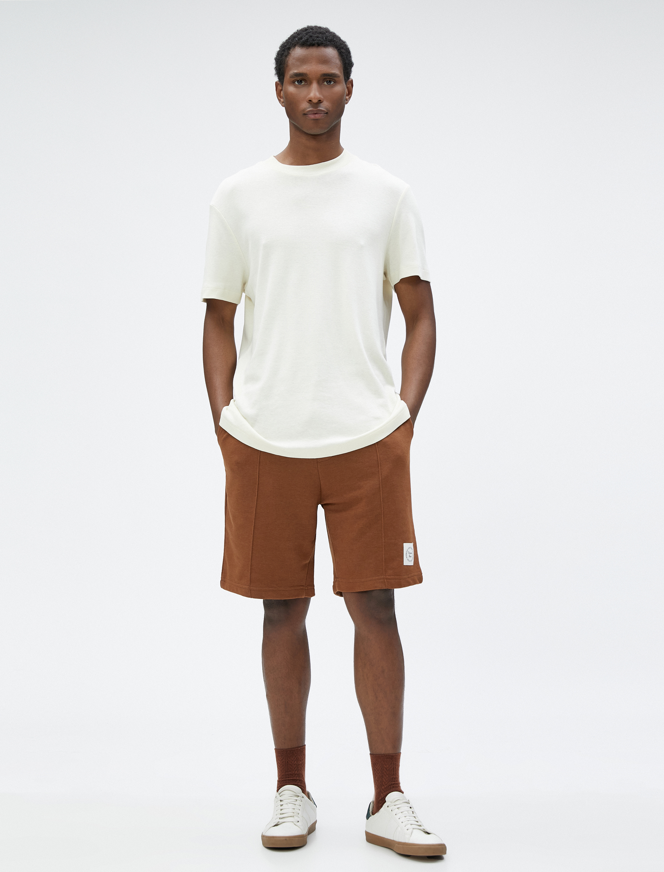   Beli Bağcıklı Şort Cep Detaylı Nervürlü Etiketli