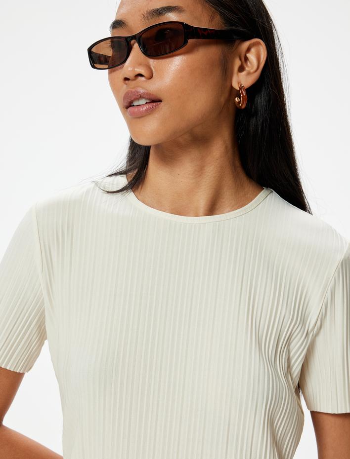  Kısa Kollu Tişört Bisiklet Yaka Dokulu