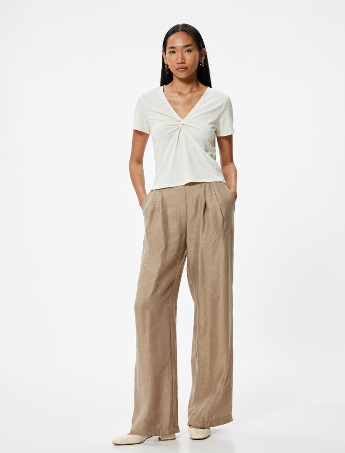  Drapeli V Yaka Tişört Kısa Kollu