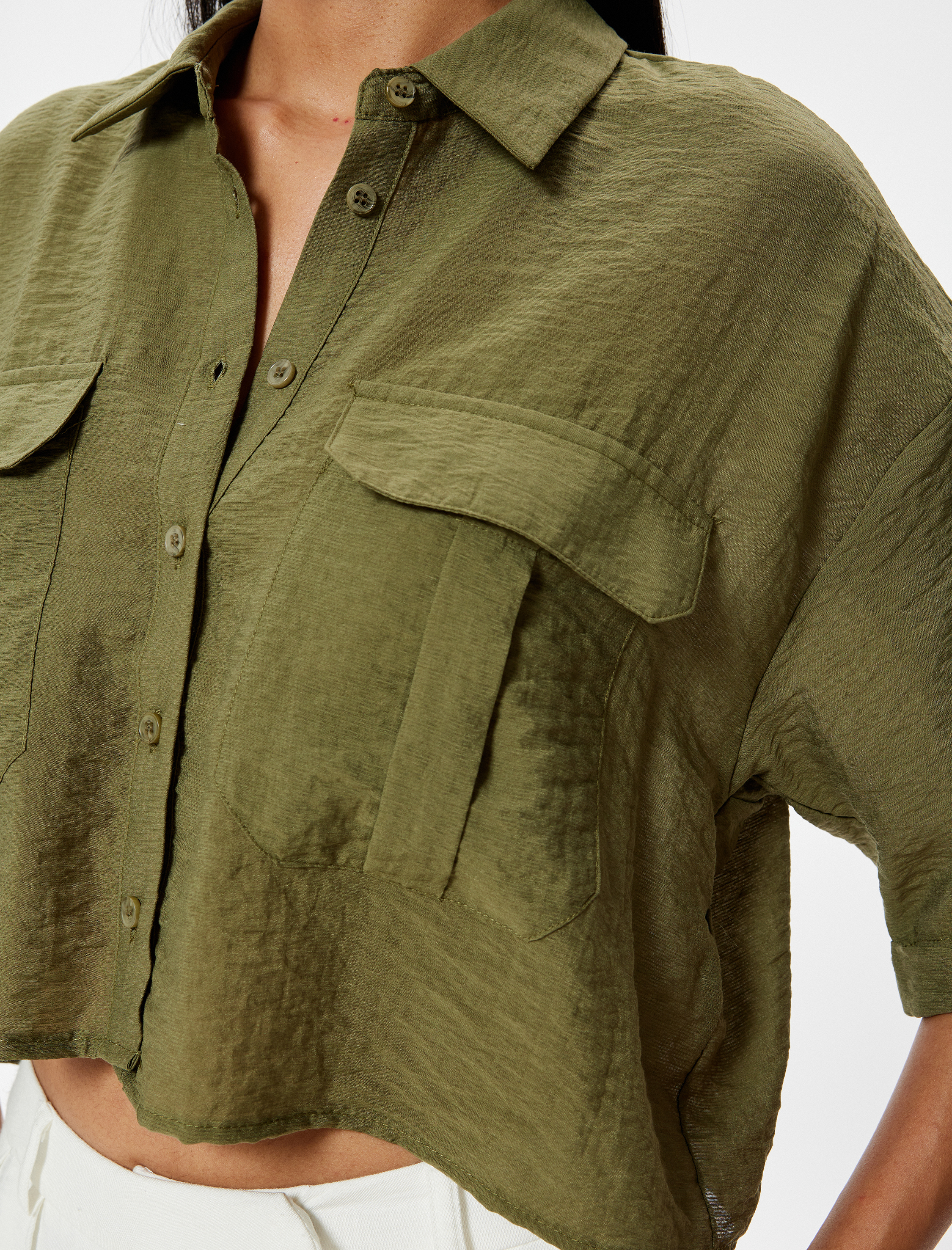  Oversize Crop Gömlek Kısa Kollu Kapaklı Cep Detaylı Viskoz Kumaş