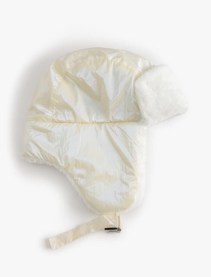 Kadın Su itici Kar Şapkası İçi Suni Kürklü Kulak Kapaklı Çene Bağlama Detaylı