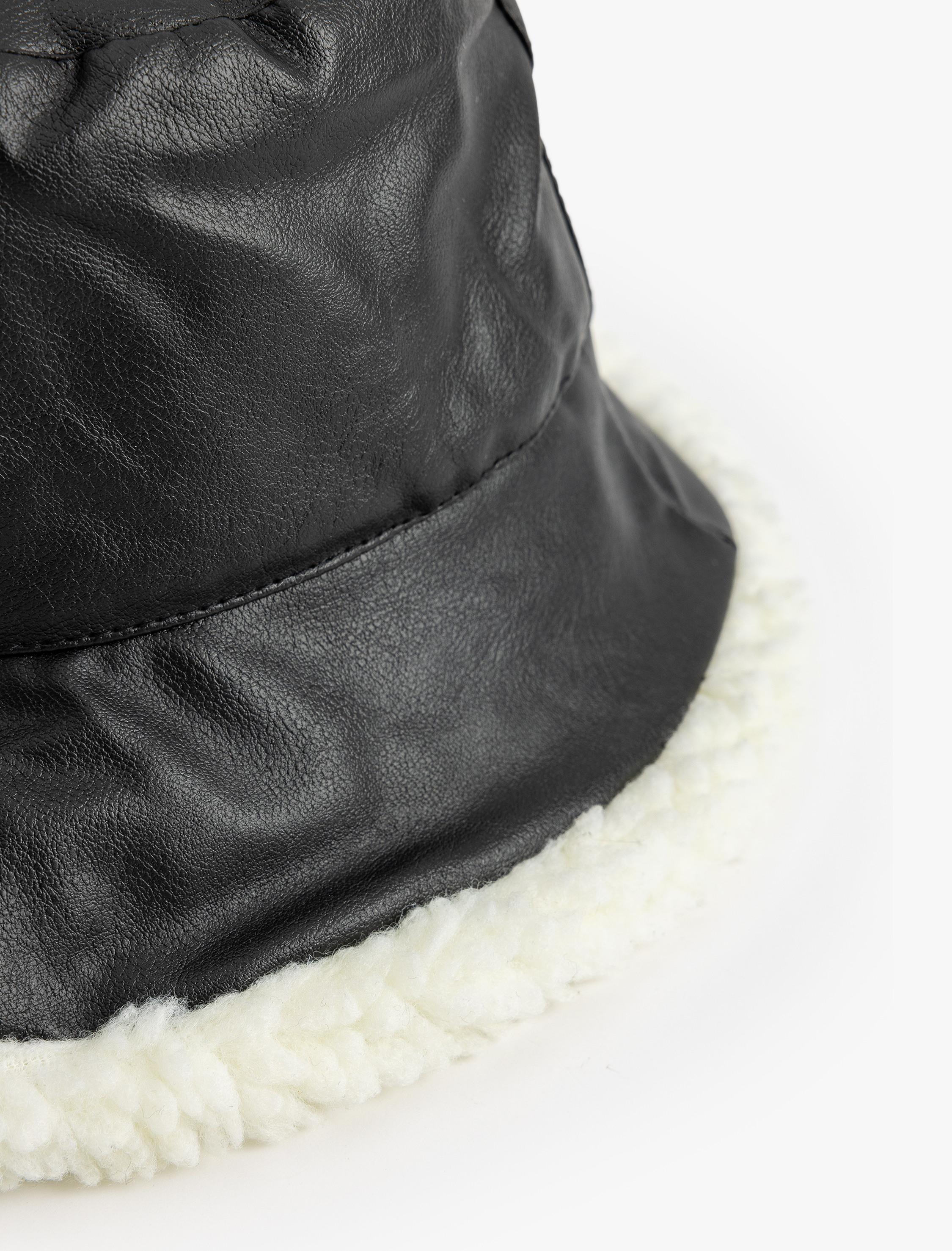  Kadın Suni Deri Bucket Şapka Peluş Astarlı