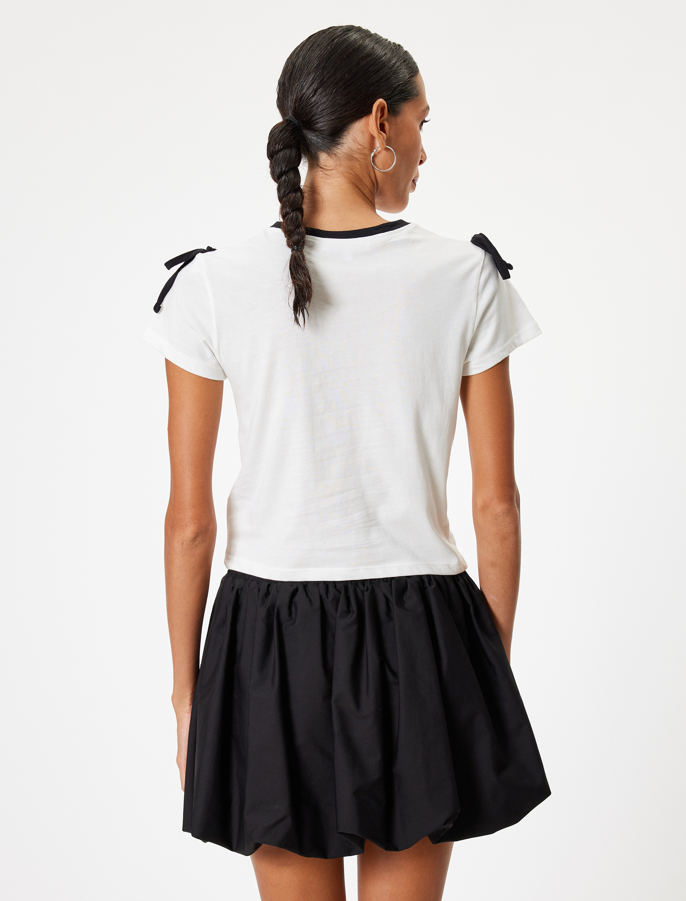   Fiyonk Detaylı Tişört Bisiklet Yaka Kısa Kollu Pamuklu